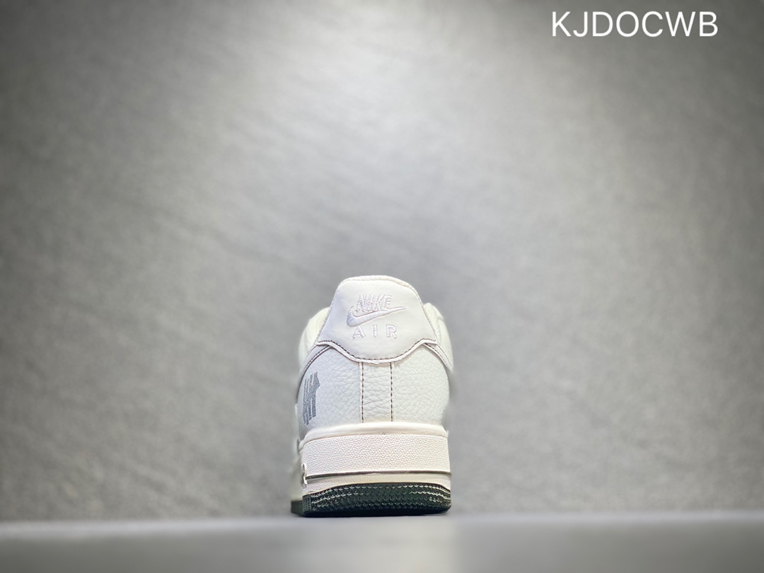 200 Nike Air Force 1 空军一号  DJ9942-828