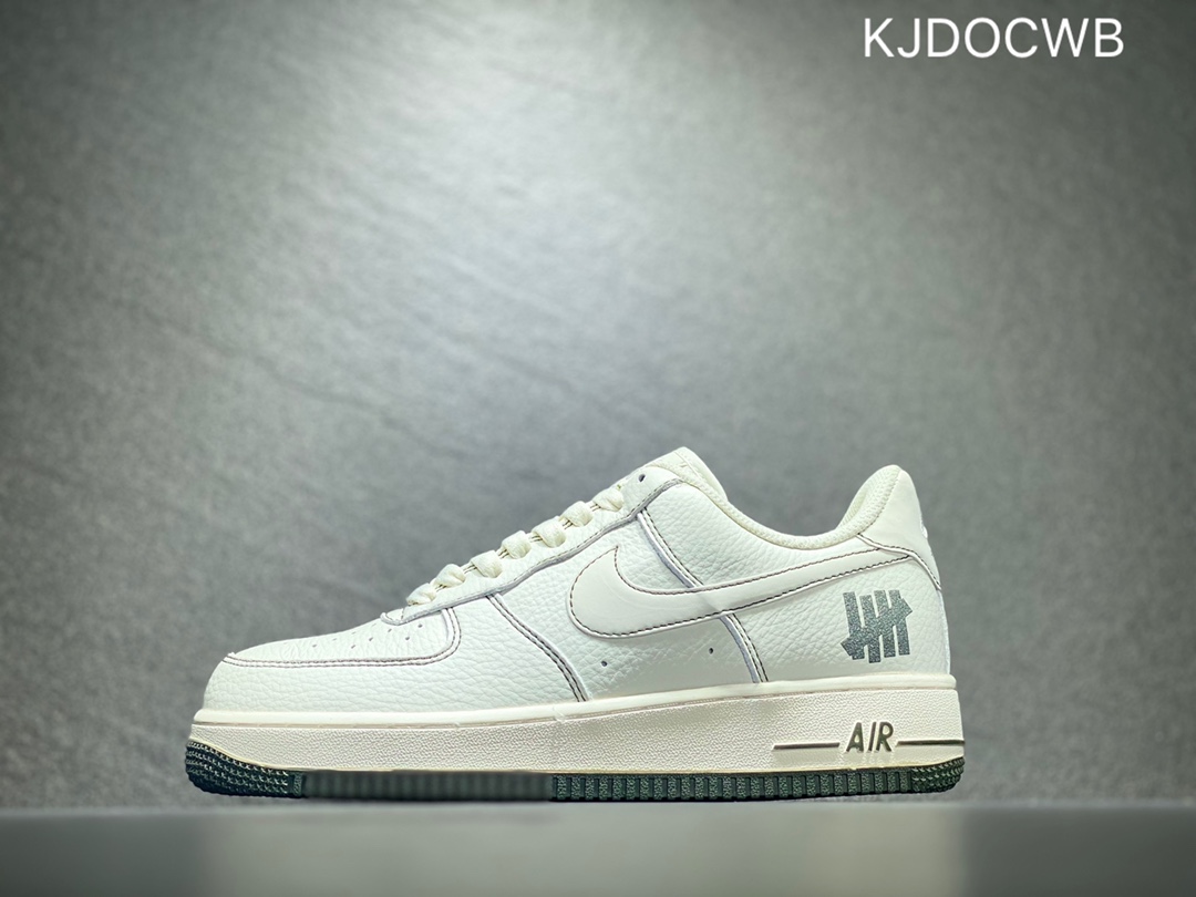 200 Nike Air Force 1 空军一号  DJ9942-828