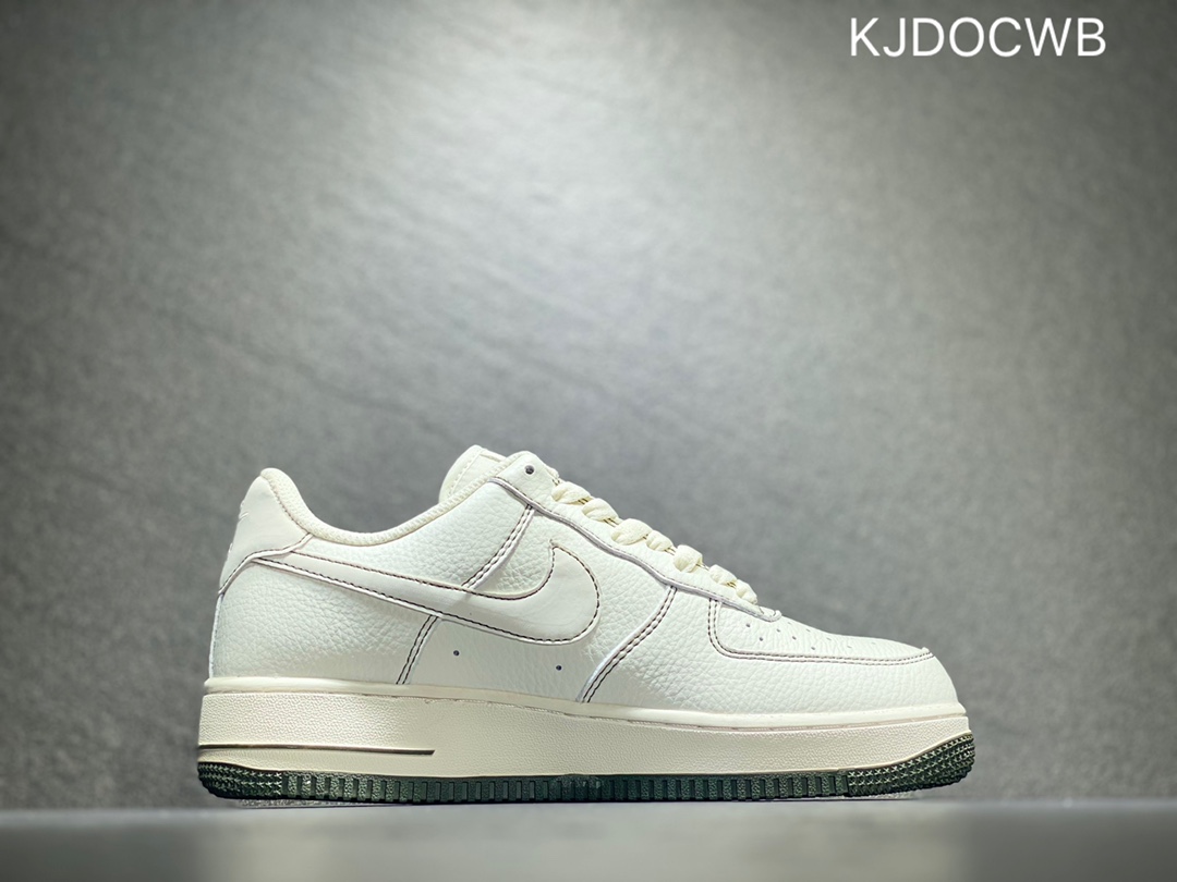 200 Nike Air Force 1 空军一号  DJ9942-828