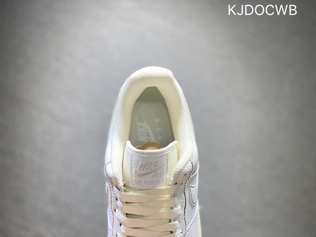 200 Nike Air Force 1 空军一号  DJ9942-828