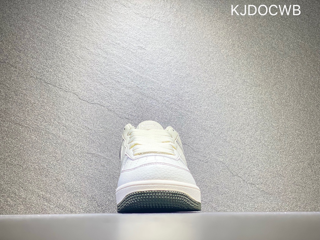 200 Nike Air Force 1 空军一号  DJ9942-828