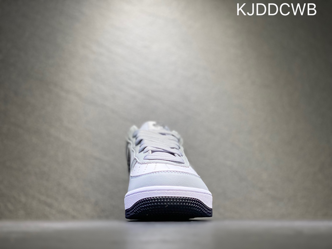 Nike Air Force 1  AA0011-105