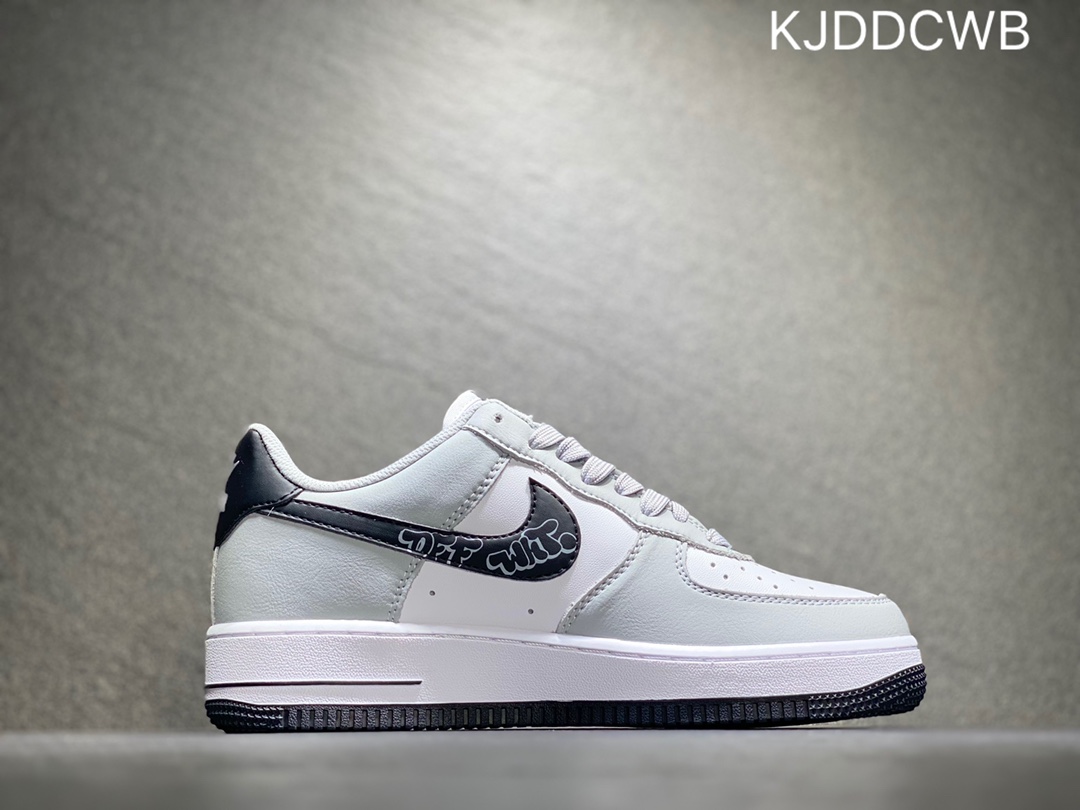 Nike Air Force 1  AA0011-105