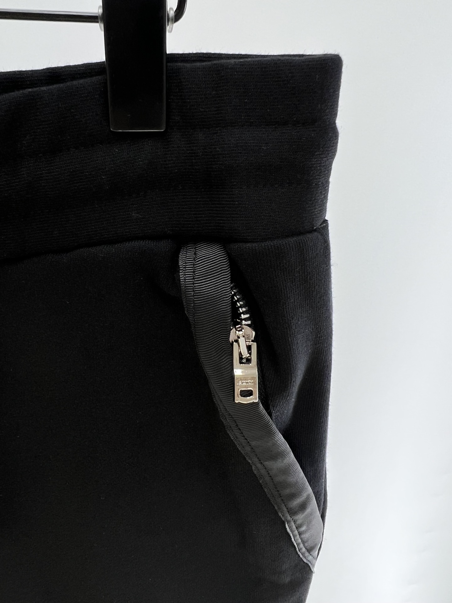 Amiri Men's Black Sweatpants with Drawstring and Printed Logo, sizes S-XL 6 i1662097393 5582 5