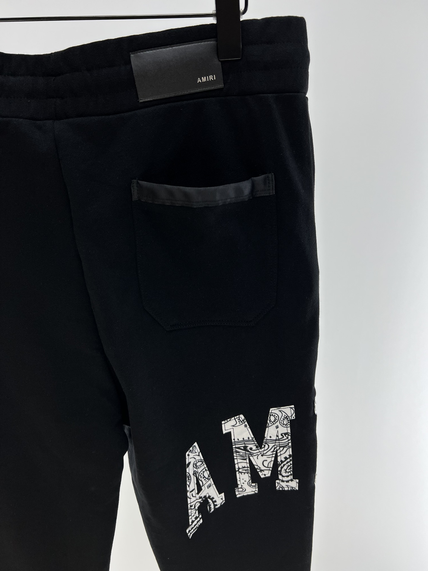 Amiri Men's Black Sweatpants with Drawstring and Printed Logo, sizes S-XL 8 i1662097393 7364 7