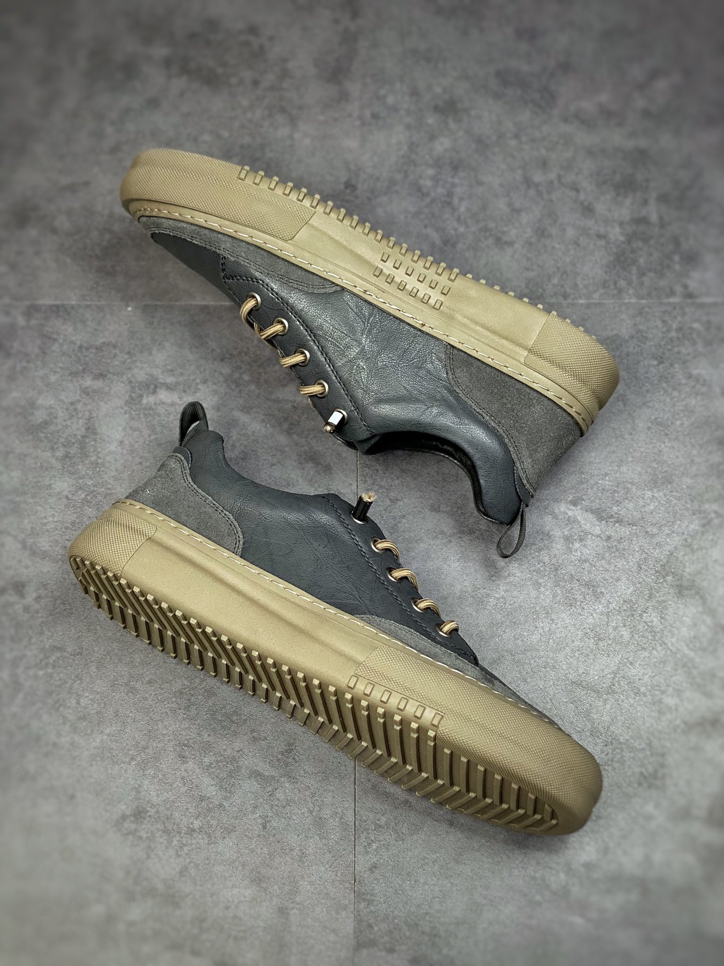 240 ECCO 爱步 黄景瑜同款休闲小皮鞋