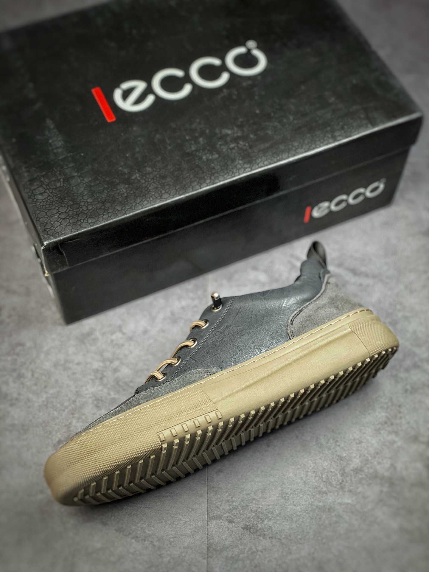 240 ECCO 爱步 黄景瑜同款休闲小皮鞋