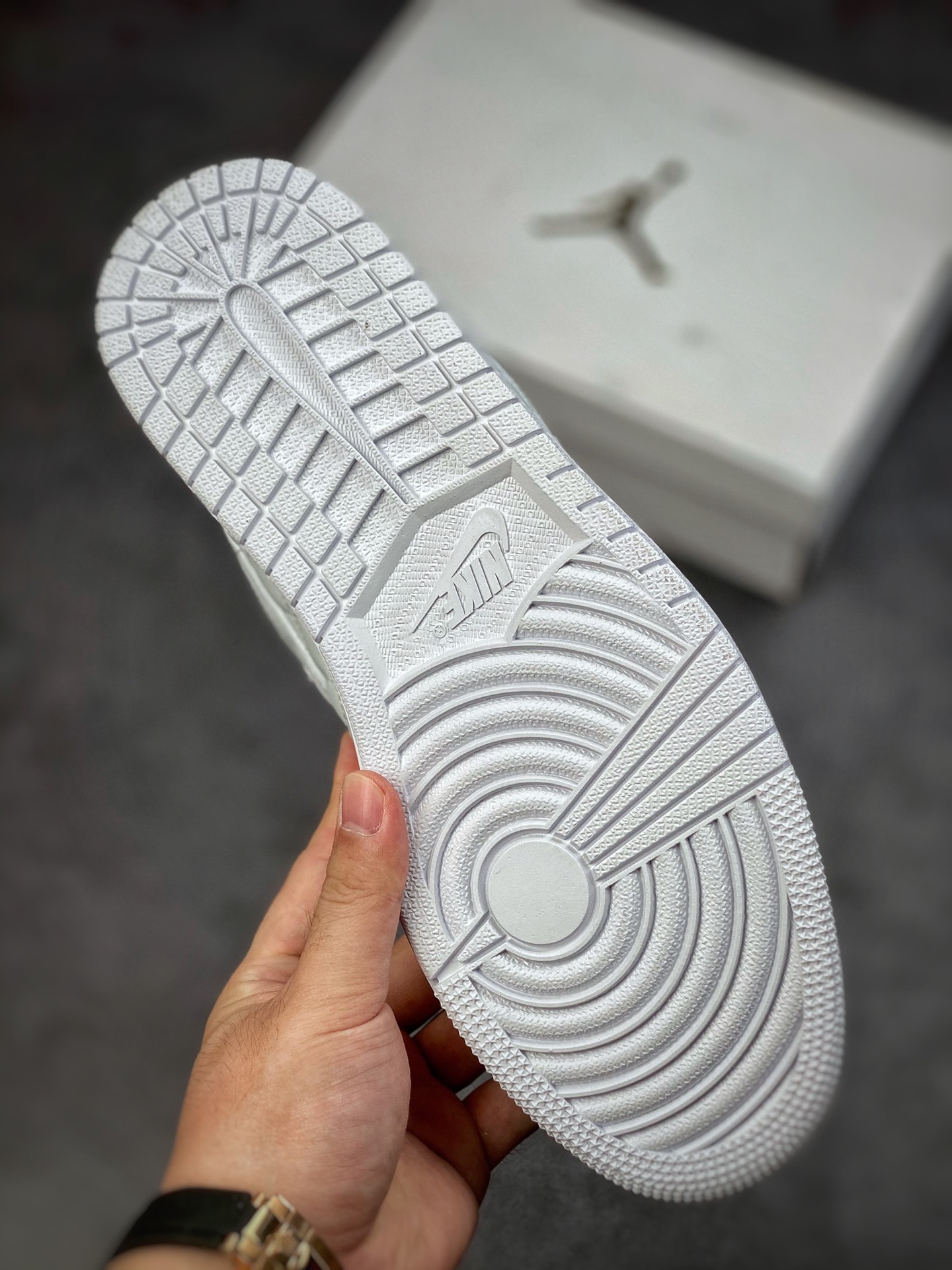 200 Air Jordan 1 Low 纯白菱格纹 乔1休闲板鞋 DB6480-100