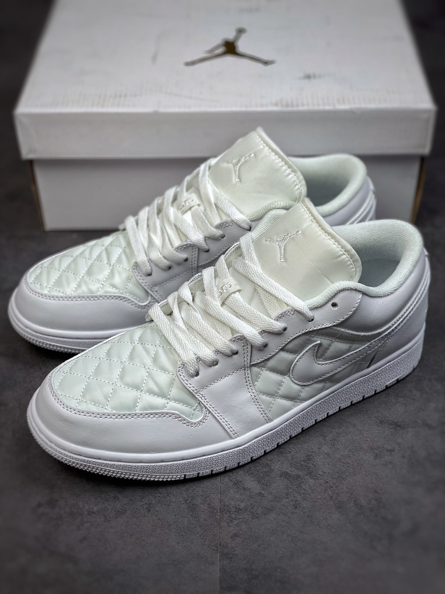 200 Air Jordan 1 Low 纯白菱格纹 乔1休闲板鞋 DB6480-100