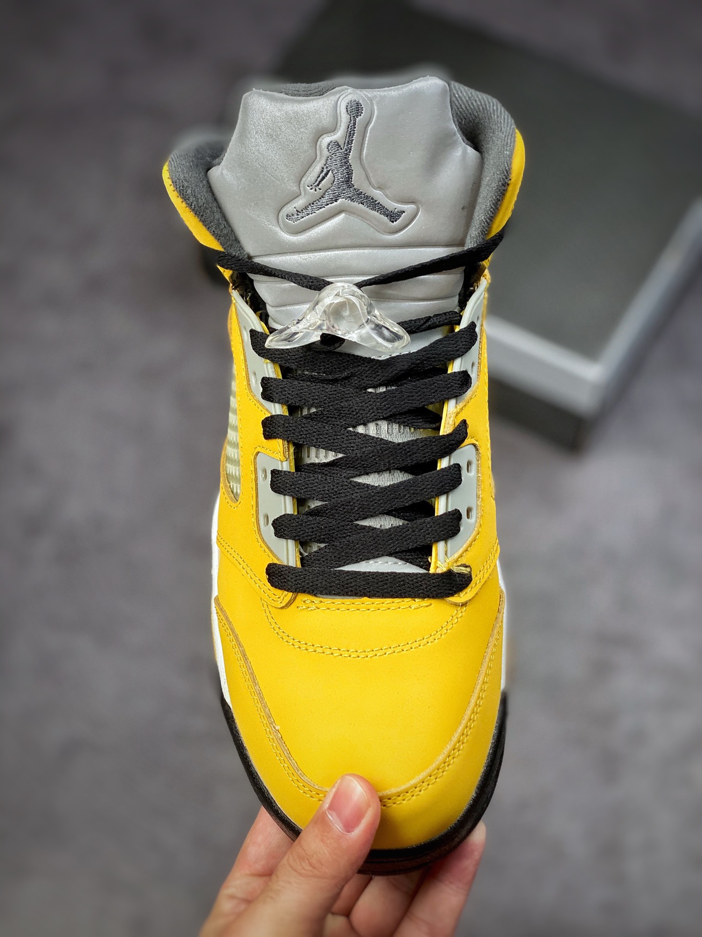 260 Air Jordan 5 Retro T23 黑黄东京 454783-701