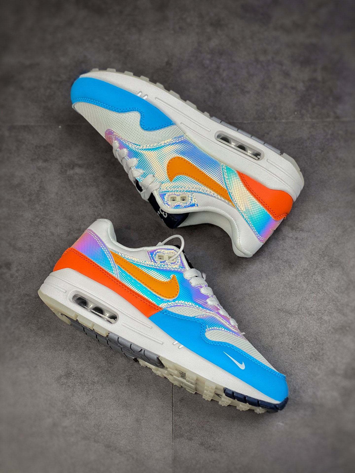 Nike Air Max 1 AMD Rainbow Gradient Retro Casual Running Shoes DQ9326-200