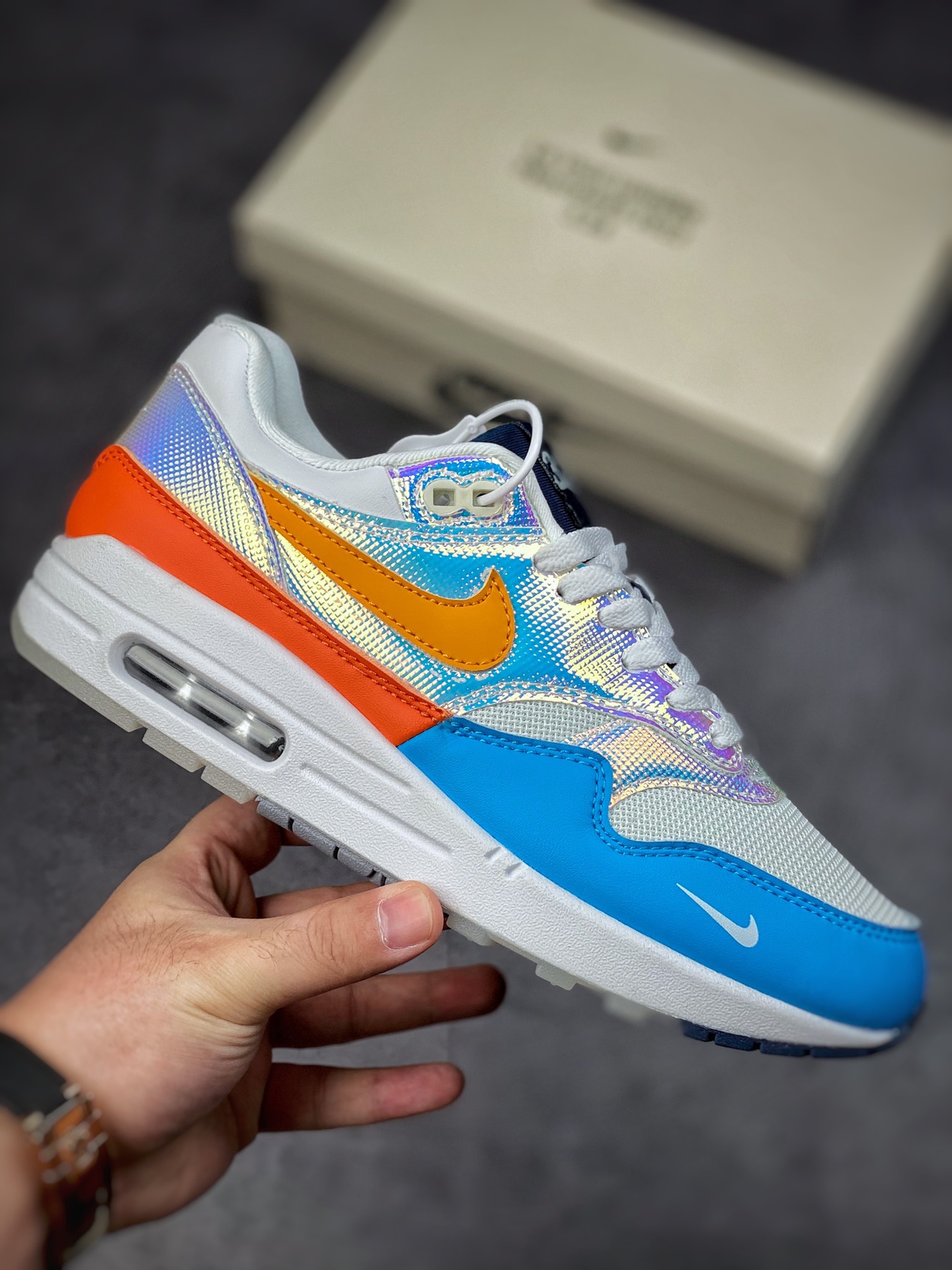 Nike Air Max 1 AMD Rainbow Gradient Retro Casual Running Shoes DQ9326-200