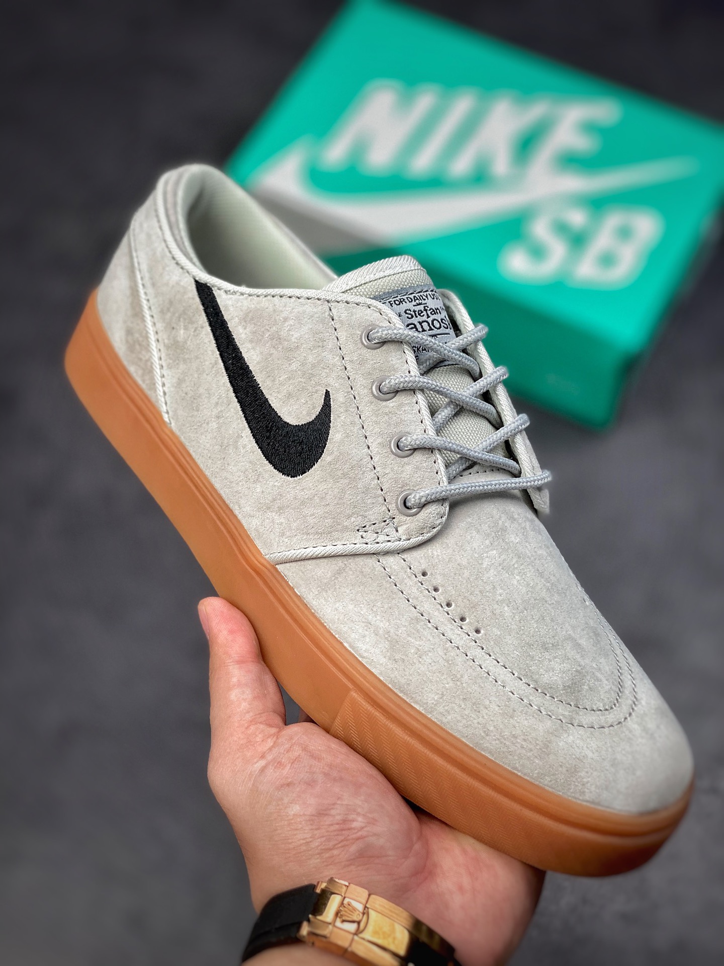 170 Nike SB Portmore II Solar CNVS 633014-006