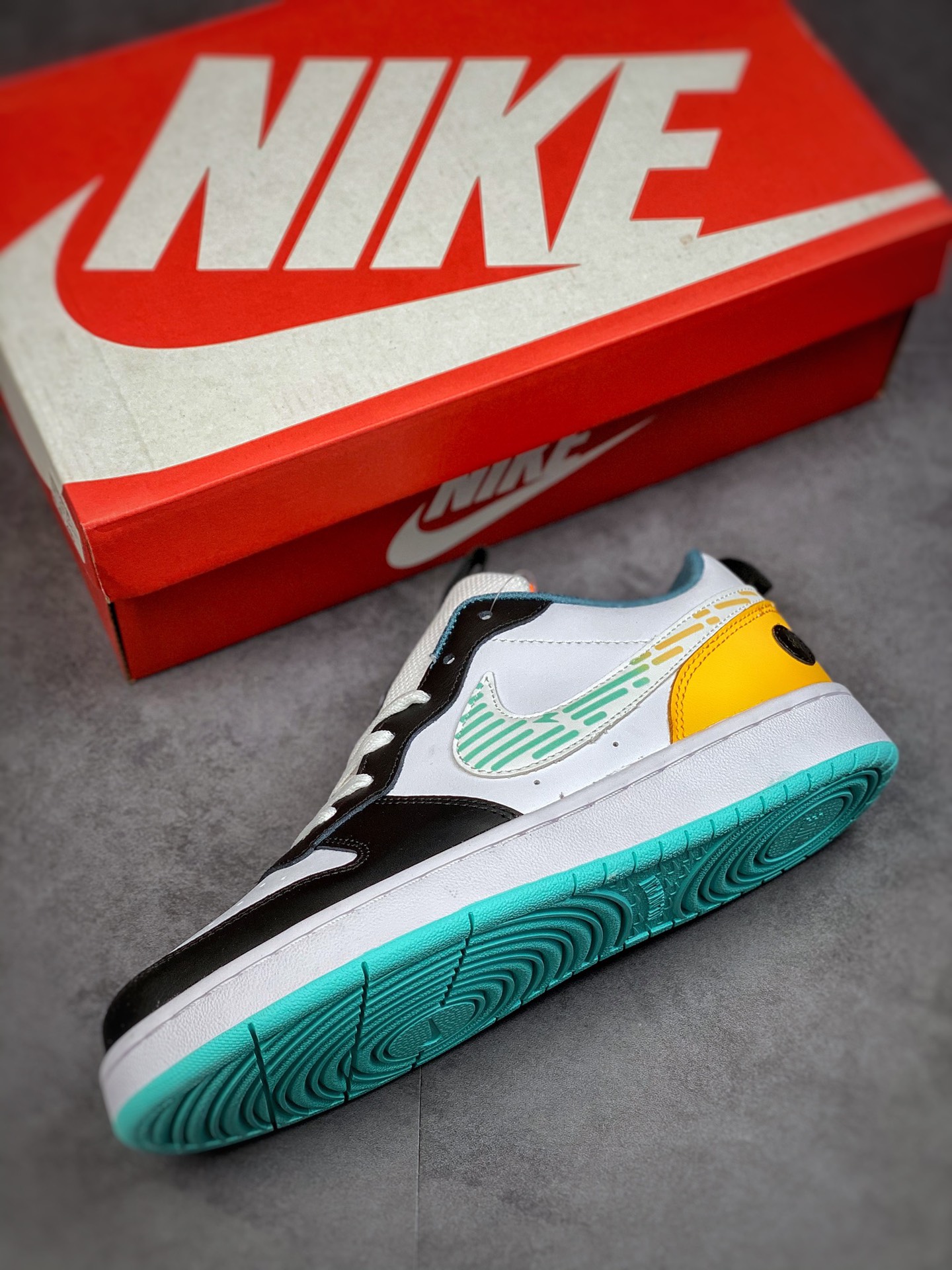 200 Nike Court Borough Low 2 FP 独家全头层版本DX5767-111
