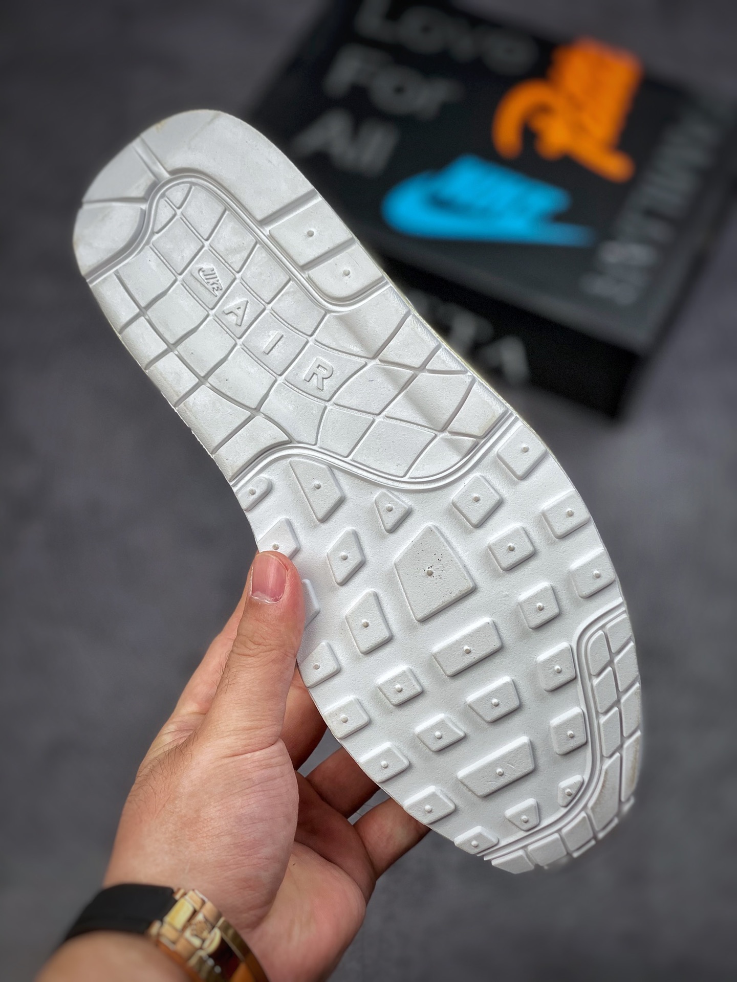 170 Nike Air Max 1 LV8 87小气垫 复古休闲跑步鞋 DQ0299-100