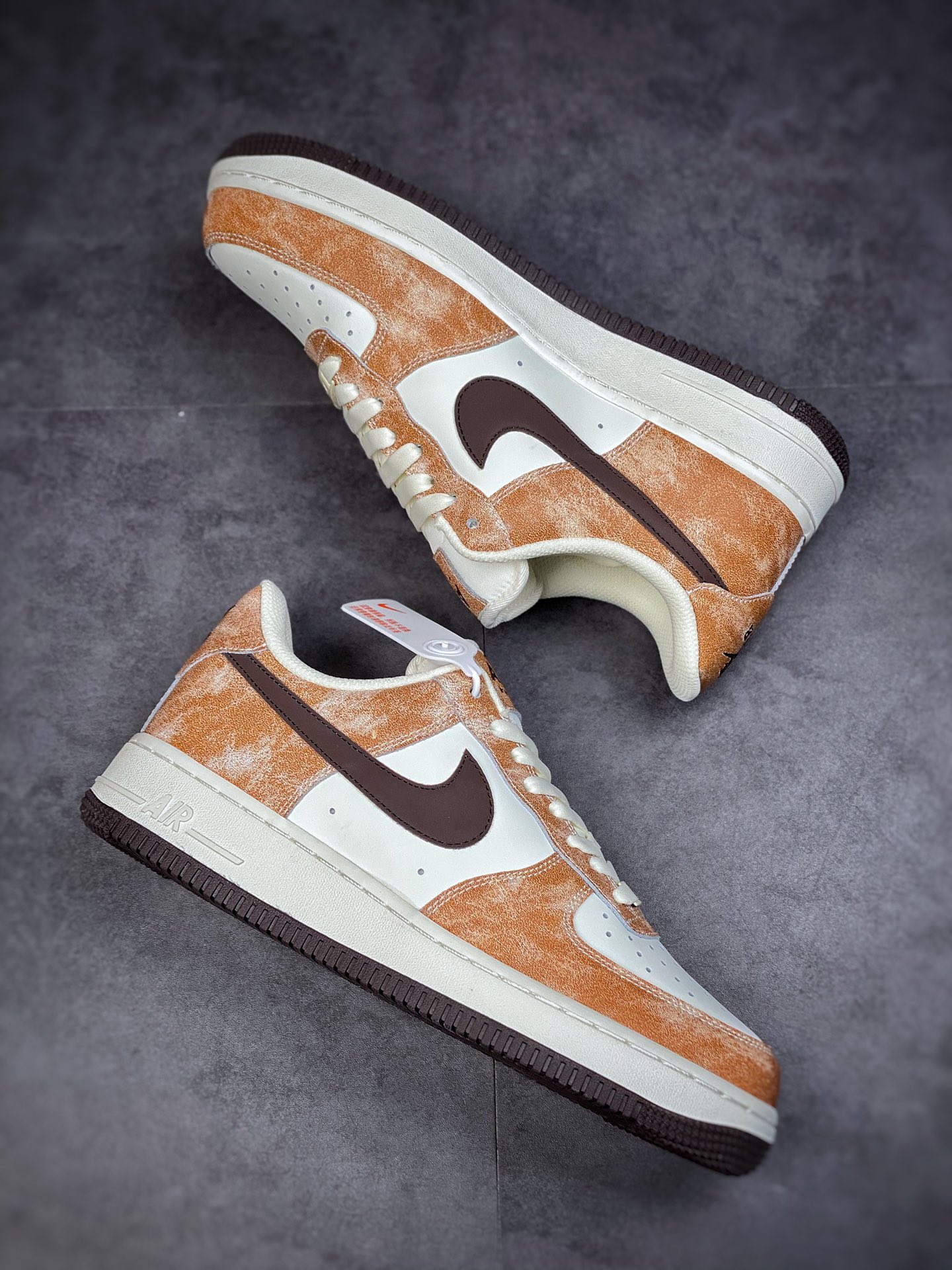 240 Nike Air Force 1 Low 07 火星岩石 BX5815-536