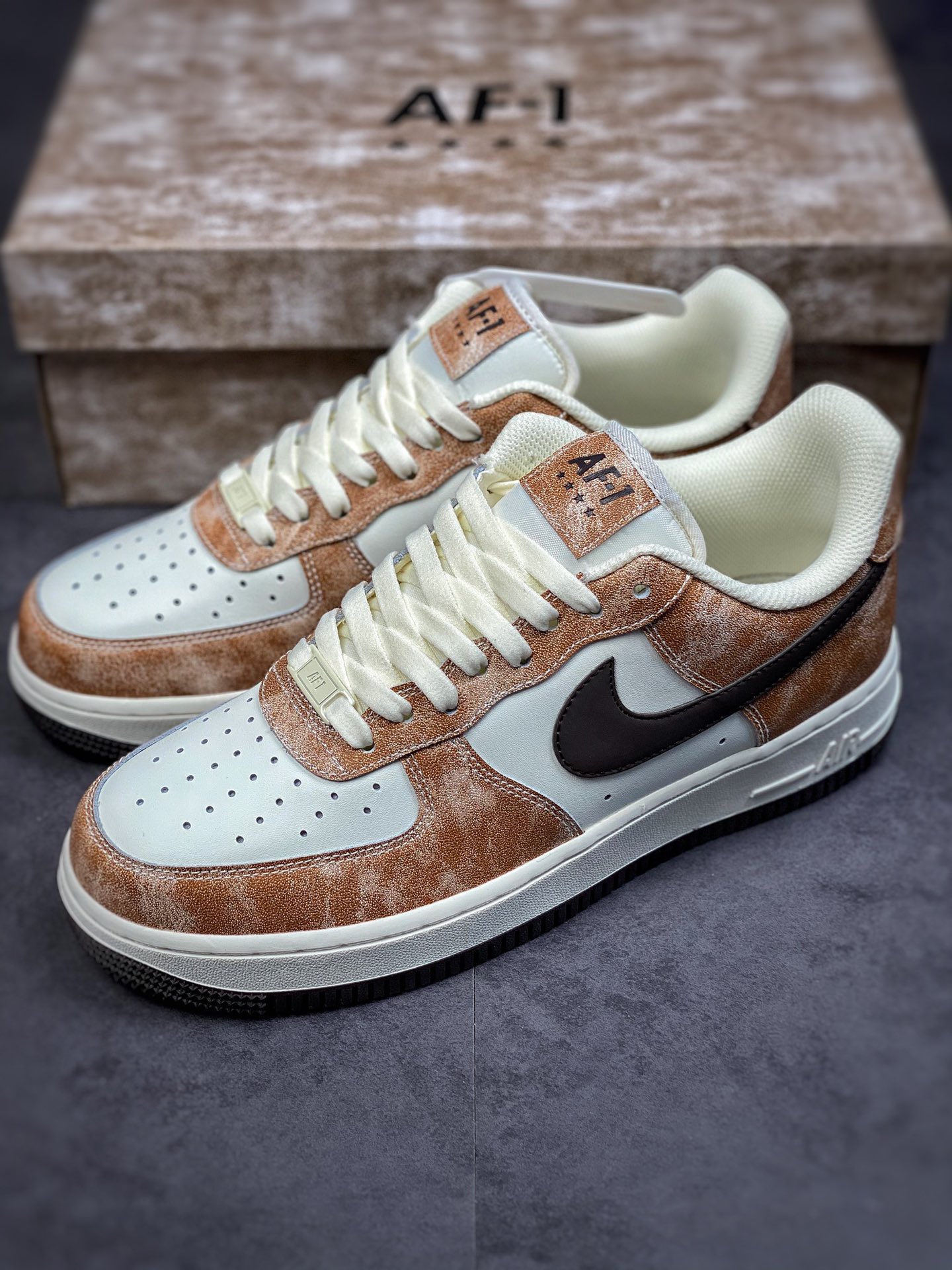 240 Nike Air Force 1 Low 07 火星岩石 BX5815-536