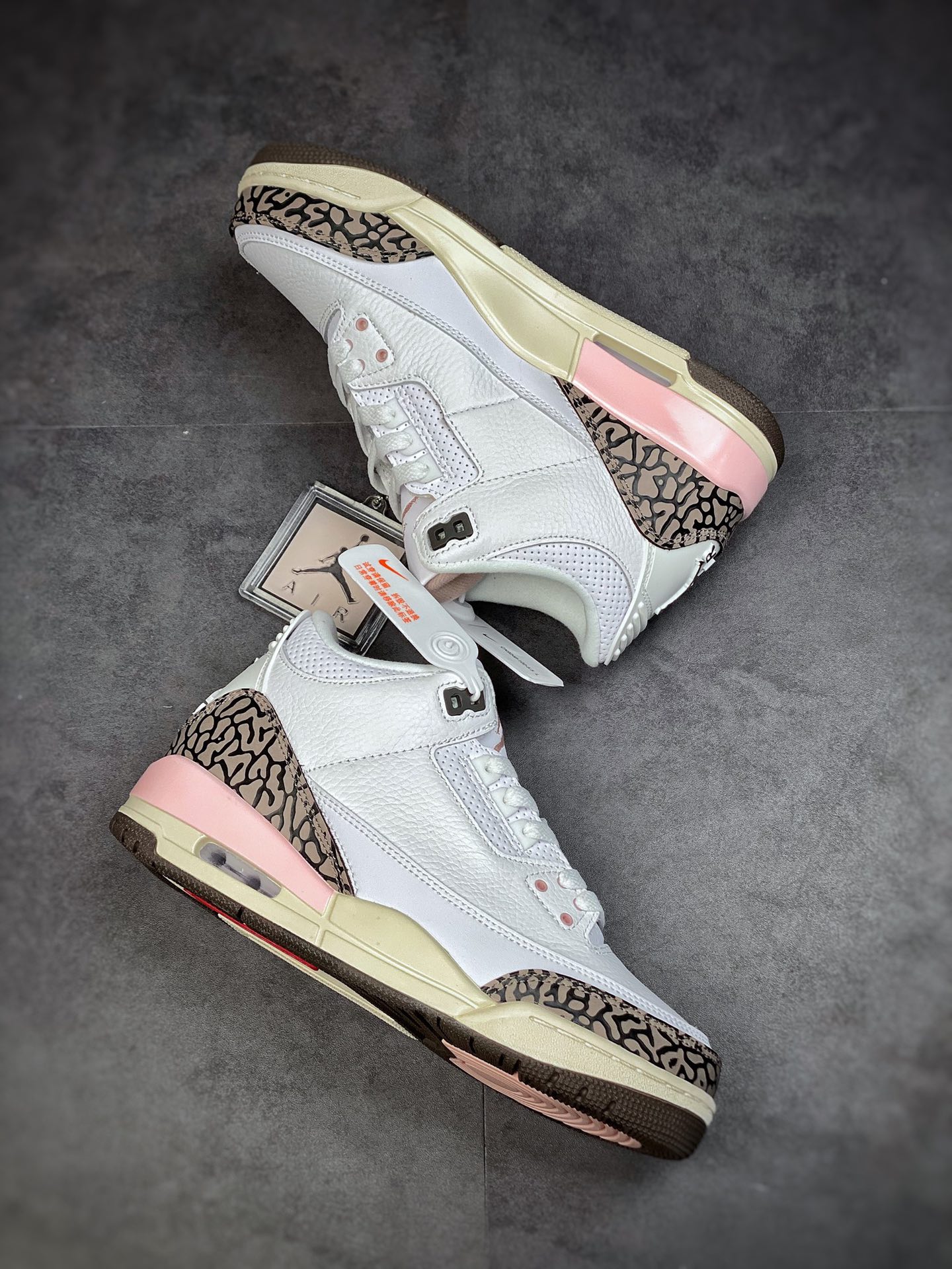 280 Air Jordan 3 Retro ”Dark Mocha” 樱花 白棕粉 CK9246-102