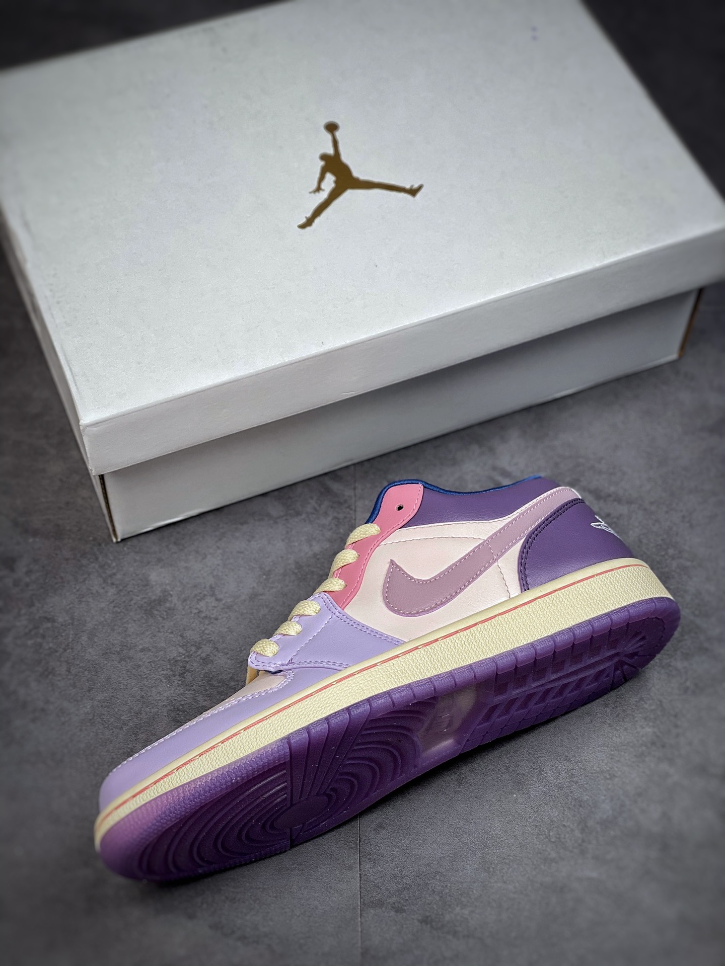 200 Air Jordan 1 Low 复活节彩蛋 乔1休闲板鞋 DZ2768-651