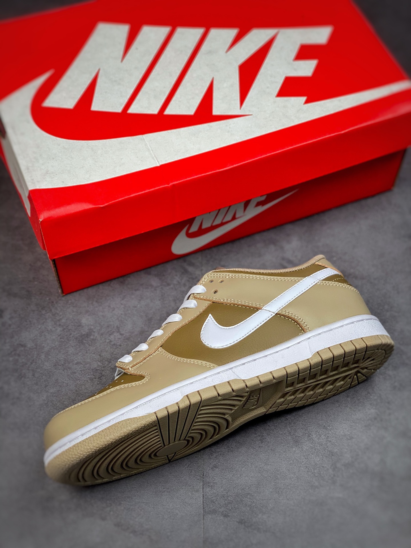 280 Nike SB Dunk Low ”Judge Grey” 大地色DJ6188-200