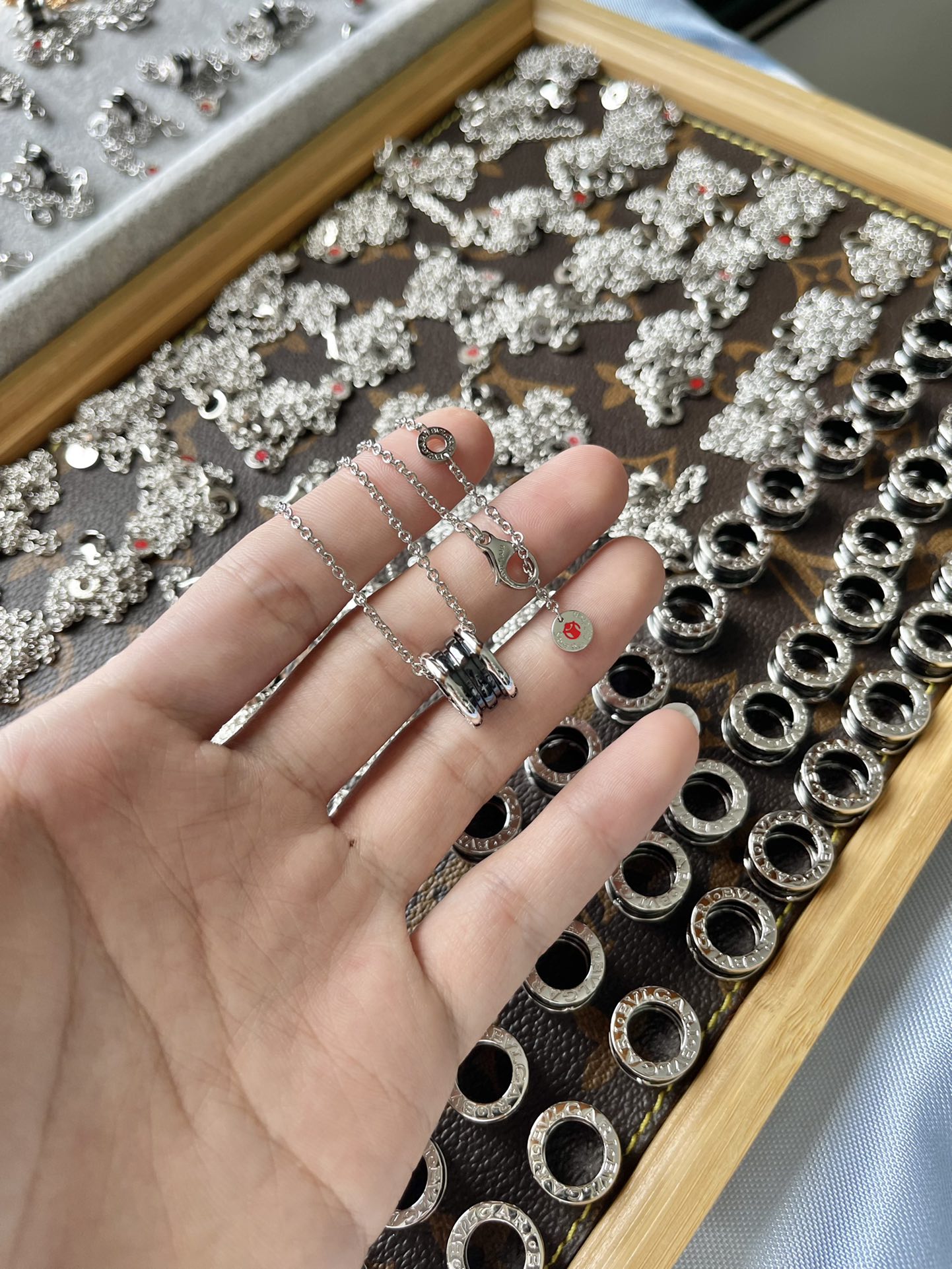 Bvlgari 宝格丽 小红人项链