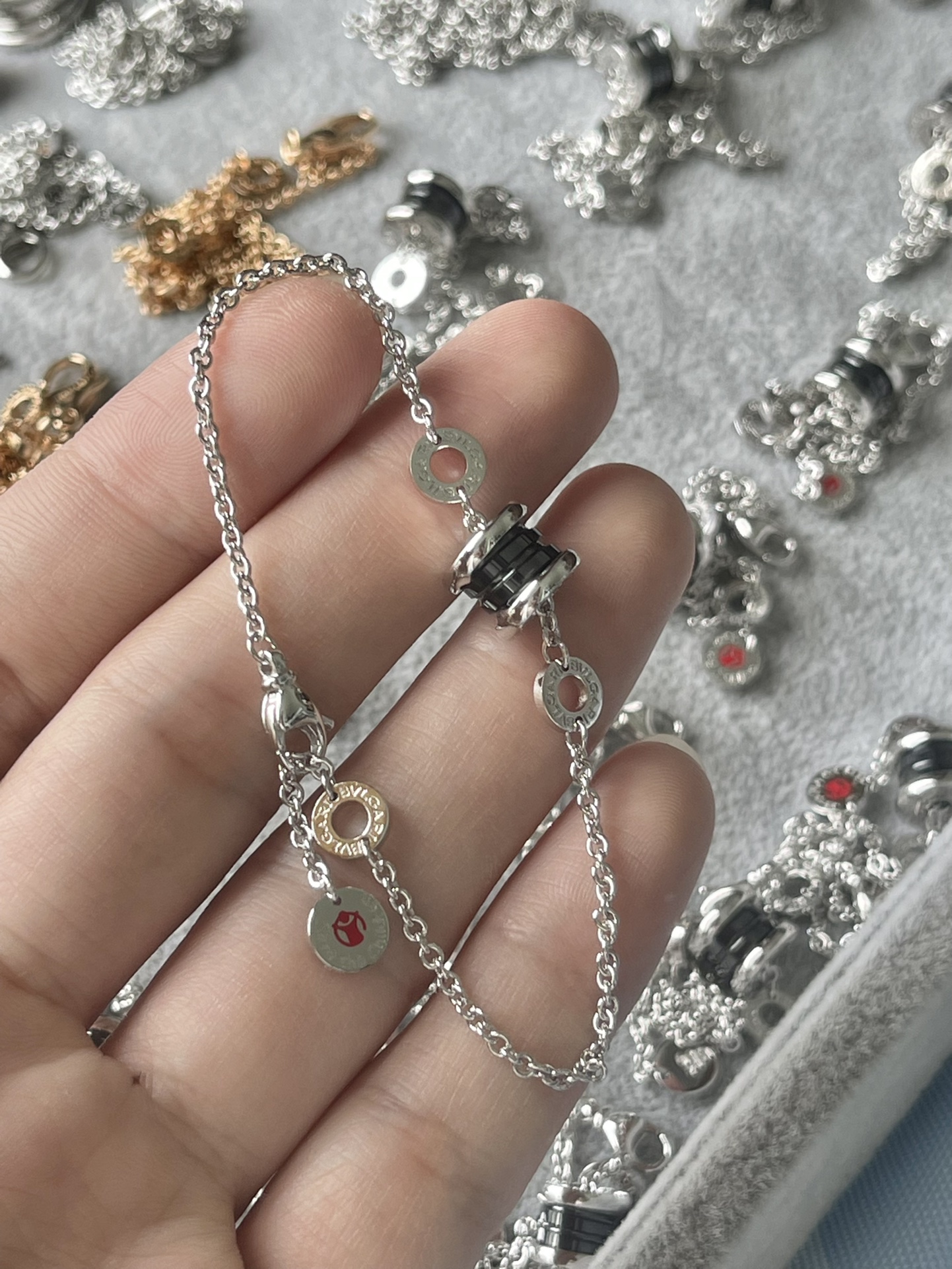 Bvlgari 宝格丽 小红人手链