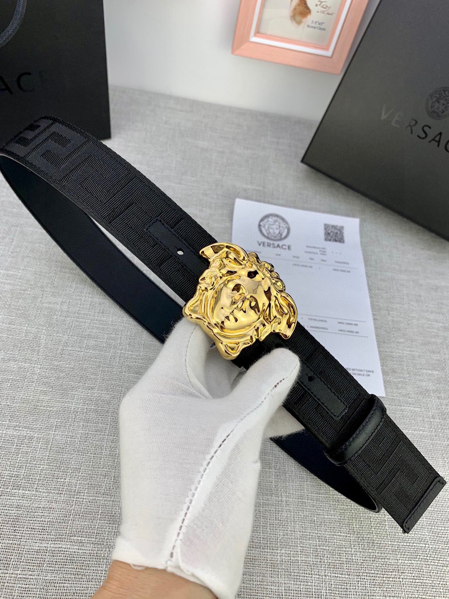 Versace Canvas Dresser with Medusa Head Button, 4.0 cm Width Requirement. - 图片 3