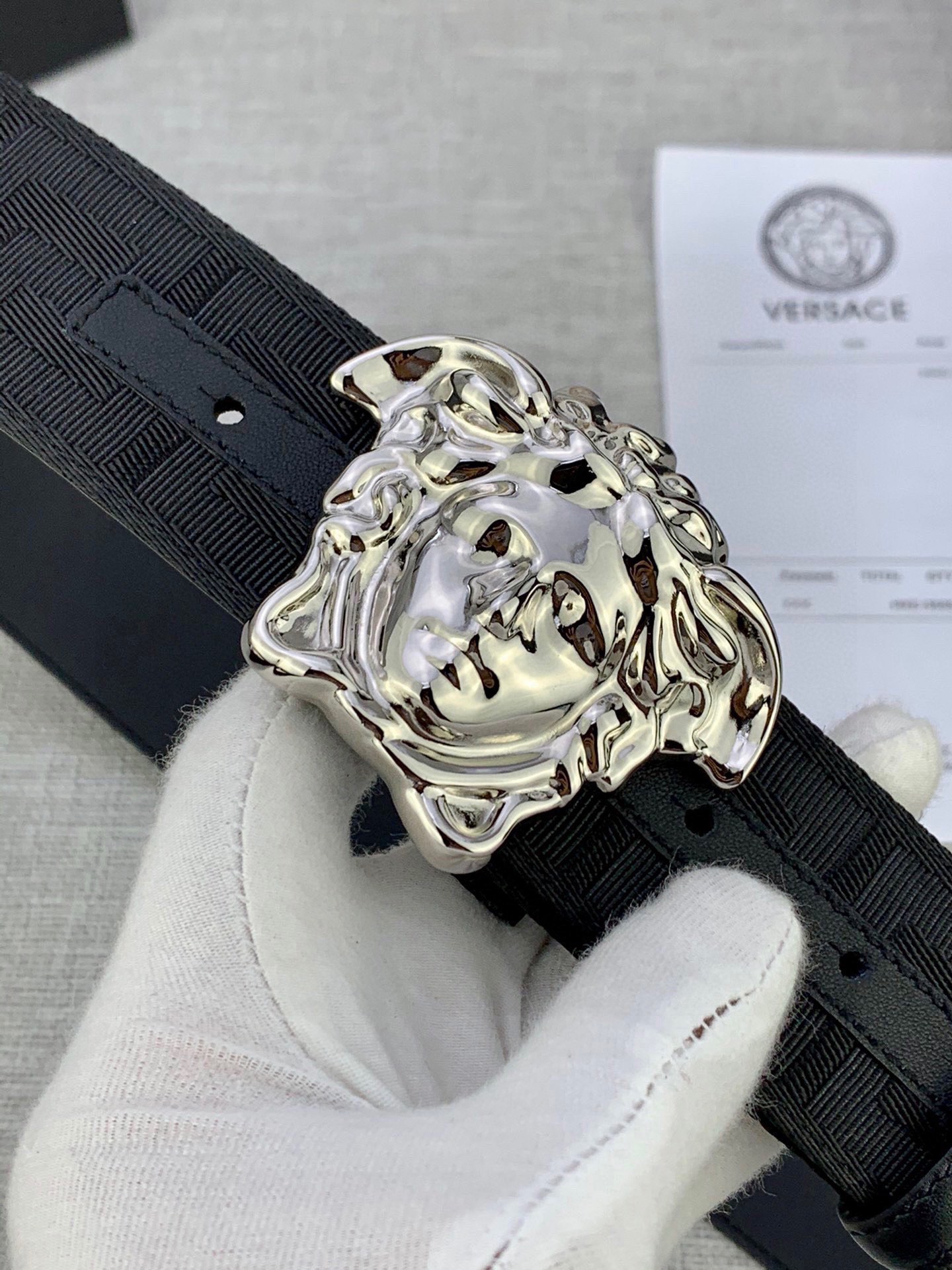 Versace Canvas Dresser with Medusa Headbutton Accent, 4.0 cm Width, French Style - 图片 3