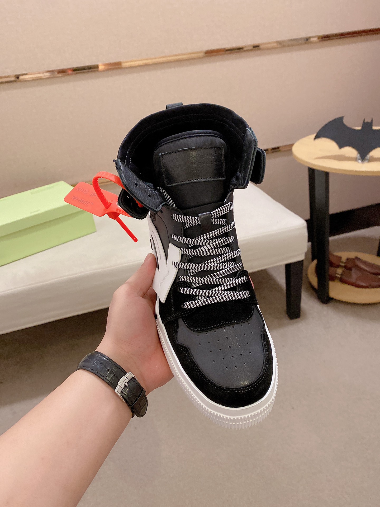 [Off - White Men