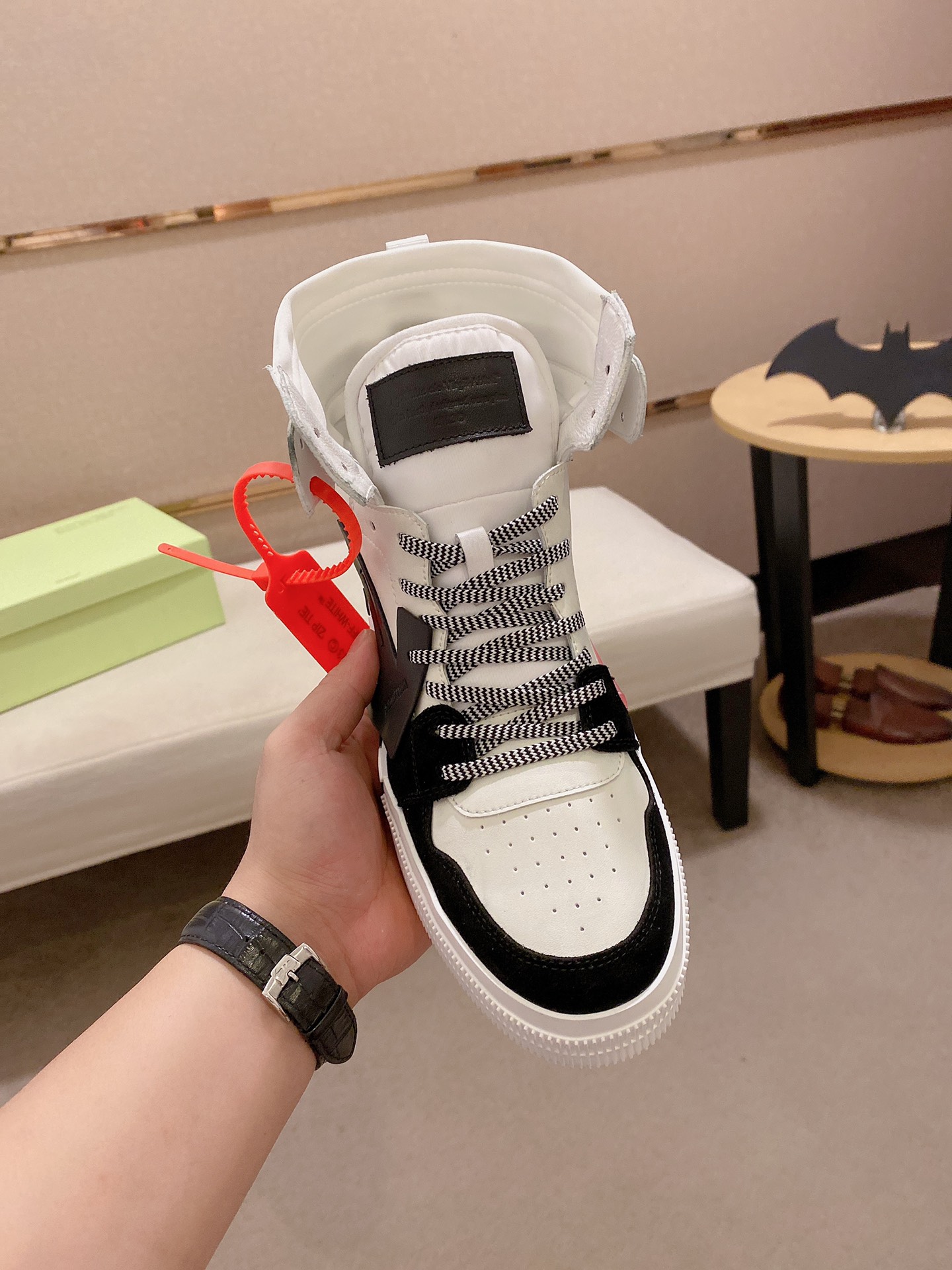 [Off - White Men