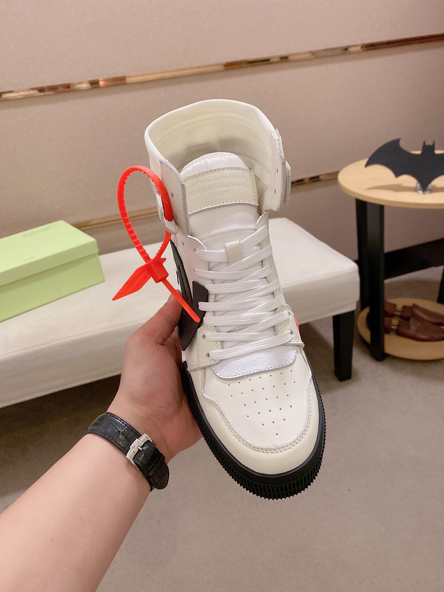 [Off - White Men
