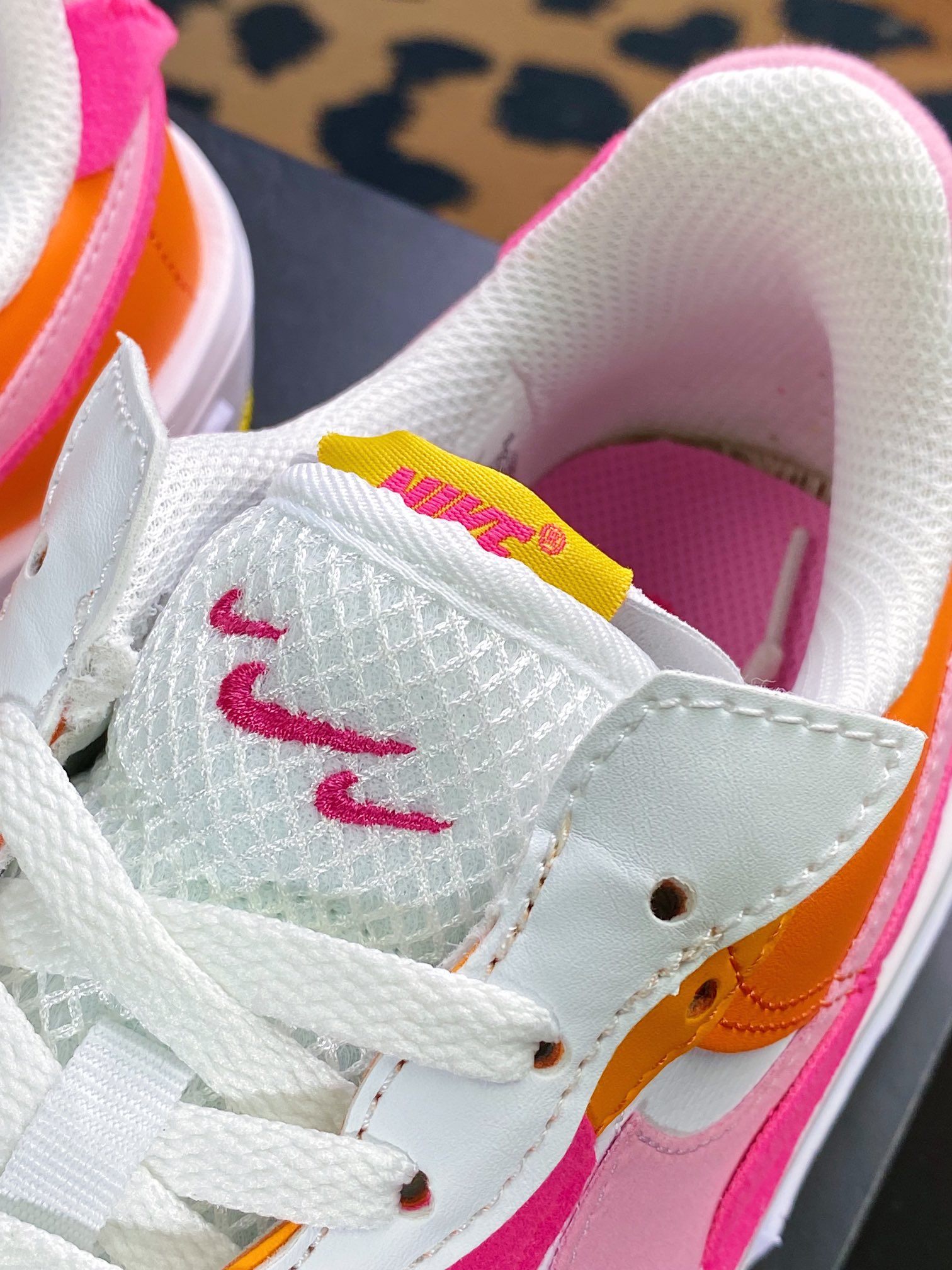220  Wmns Air Force 1 Fontanka”White/Yellow/Pink”空军一号错位解构系列低帮轻量百搭休闲运动板鞋DX2675-100