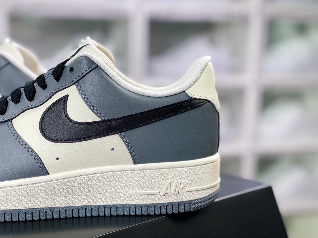 200 By You Air Force 1'07 Low Retro SP空军一号低帮经典百搭休闲运动板鞋“皮革水泥灰米白黑”FD9063-100