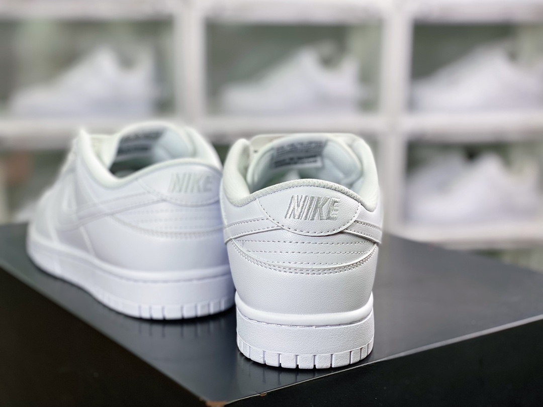 220  WMNS SB Dunk Low”UV White/Blue And White Porcelain”扣篮系列低帮休闲运动滑板板鞋“皮革纯白”DD1503-109