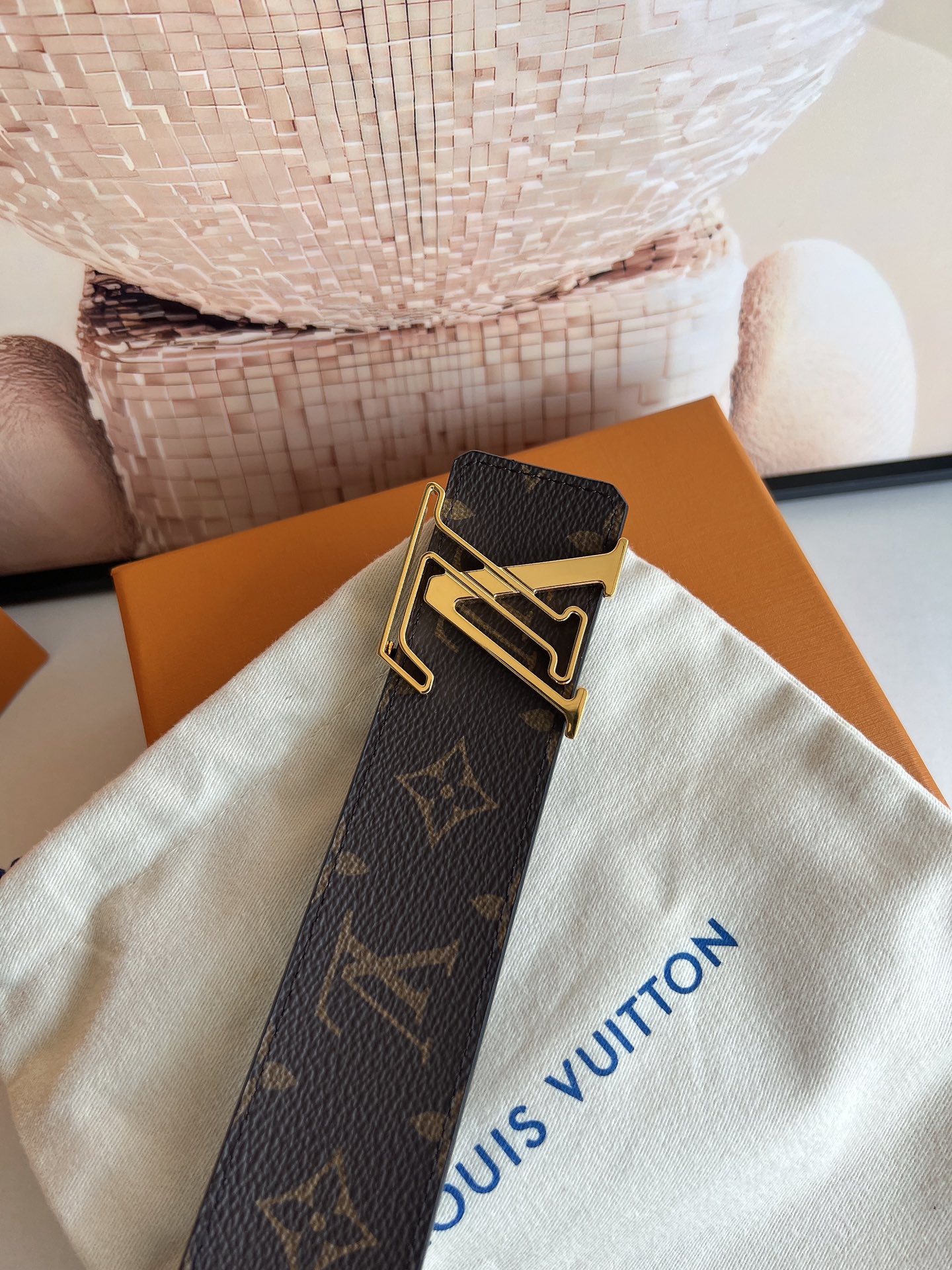LV/路易威登   2022新款男士商务腰带4.0cm