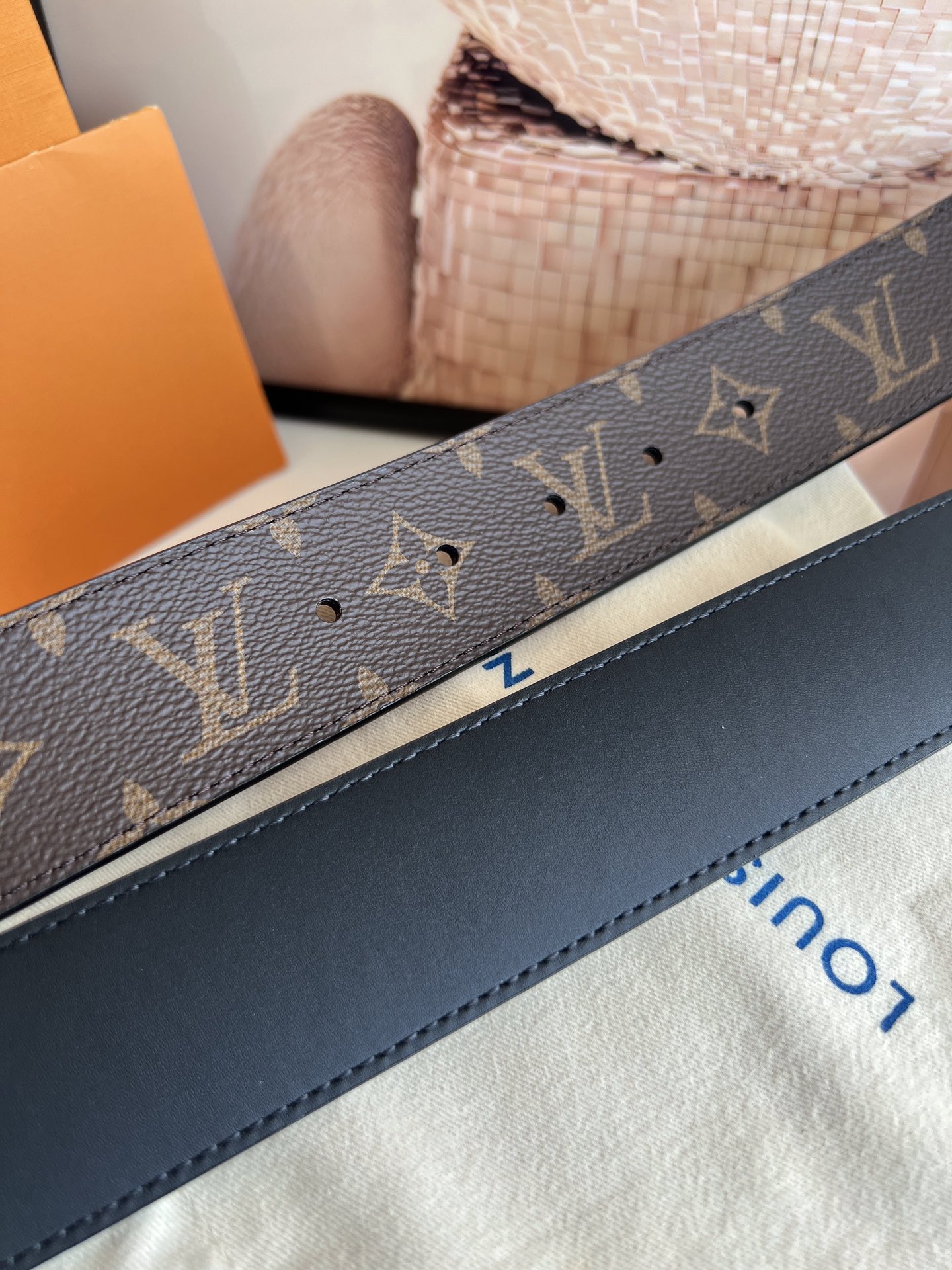 LV/路易威登   2022新款男士商务腰带4.0cm