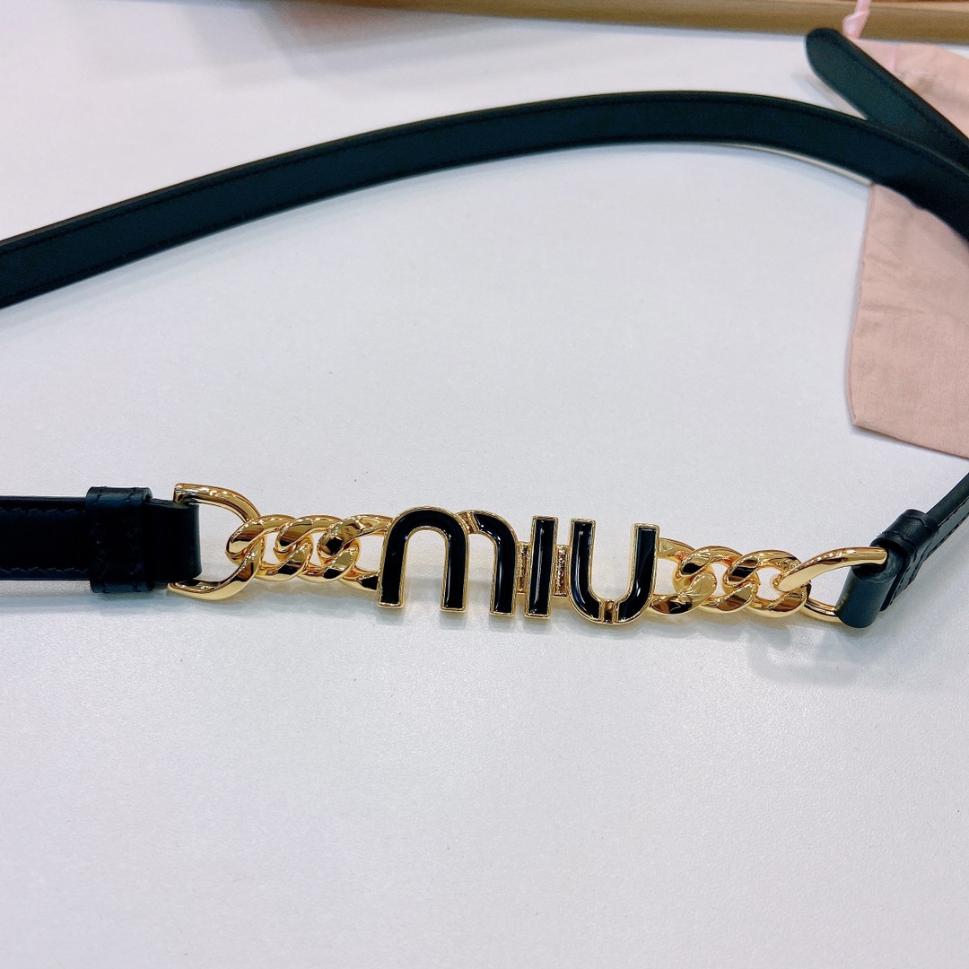 MiuMiuOversize涂珐琅金