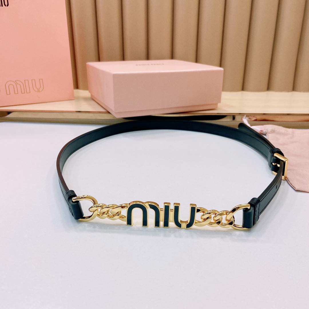 MiuMiuOversize涂珐琅金