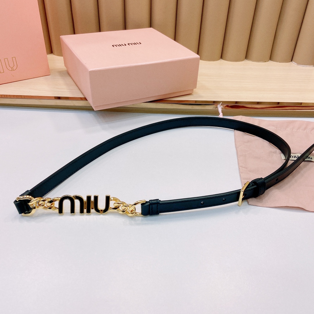 MiuMiuOversize涂珐琅金