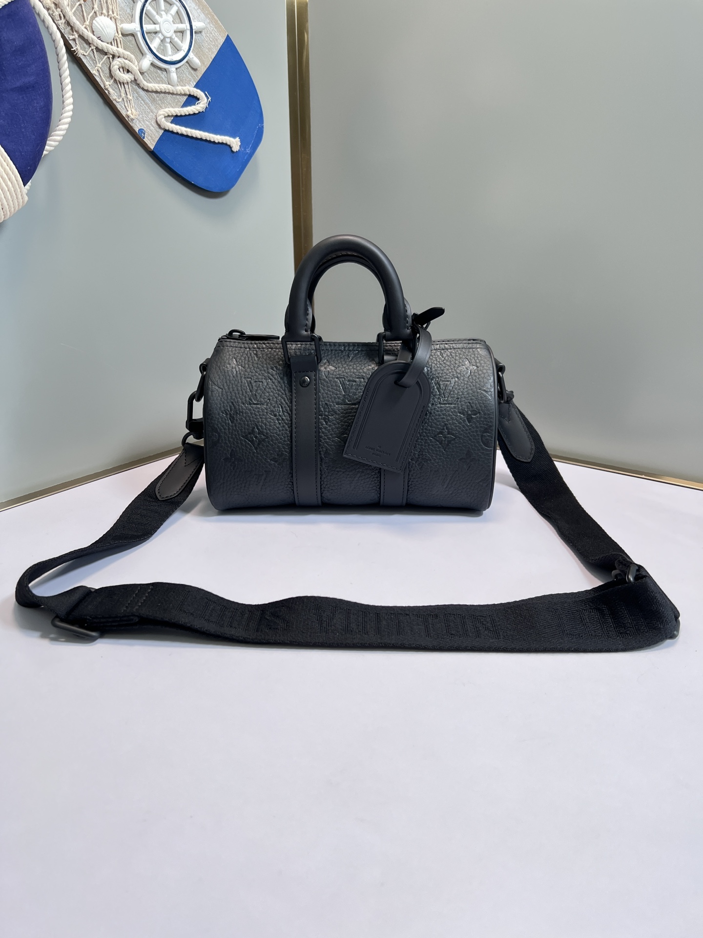 Louis Vuitton LV Keepall Handbags Travel Bags Black Cowhide