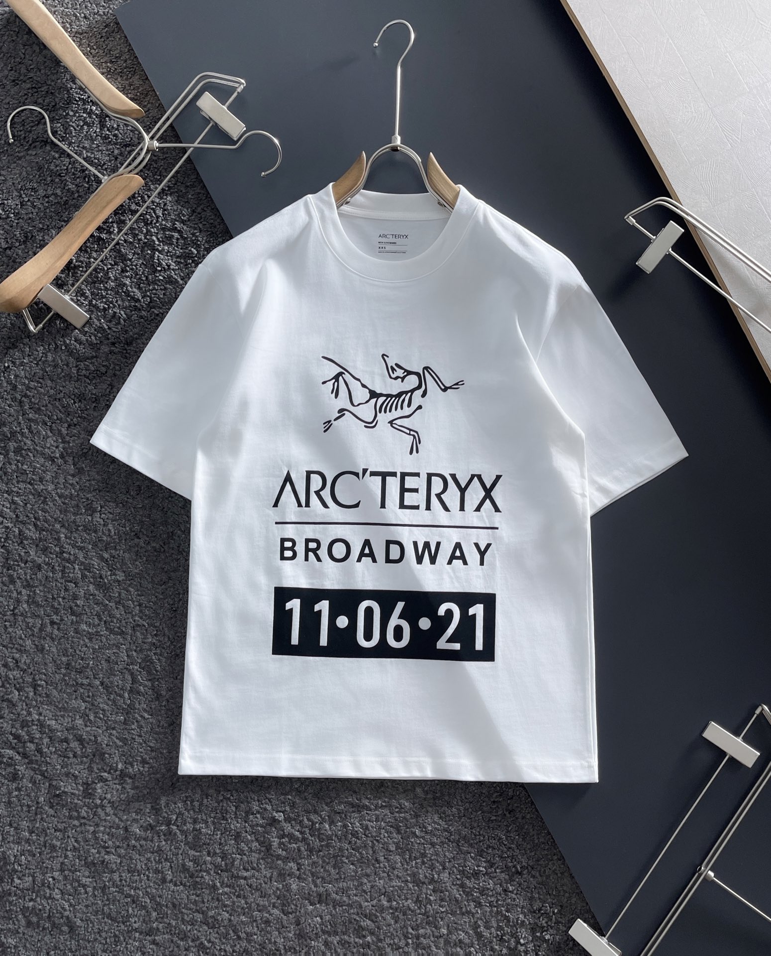 Las últimas mangas cortas estampadas de Arc'teryx, mangas cortas originales de mostrador de alta calidad y peso pesado …