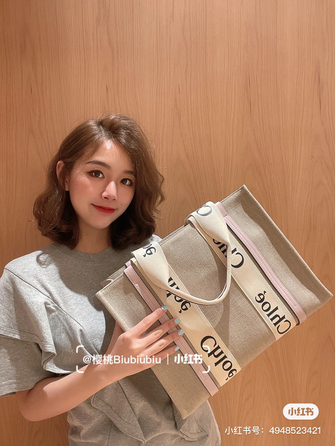 NO:199817,The new Chloé tote bag is very ok. The romantic cherry blossom pink color is so girlish. Chloé tote medium limited new color~~~, Chloe, original leather, chloe, totes19860909新的Chloé托特包颜色很ok 浪漫樱花粉的颜色太有少女感啦 Chloé托特中号限定新色～～～,克洛伊，原厂皮,chloe,totes,Bag