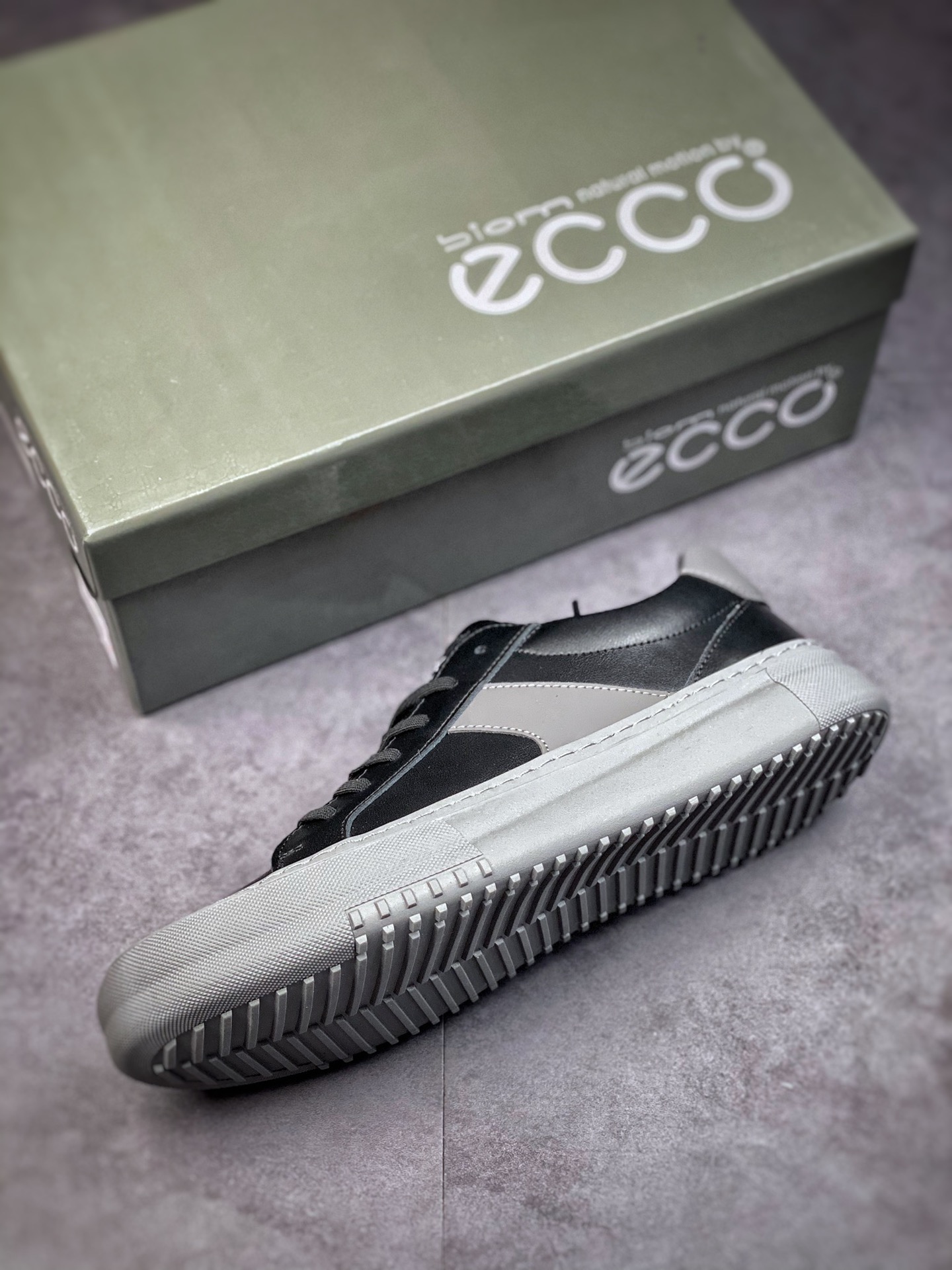 240 ECCO 爱步 黄景瑜同款休闲小皮鞋