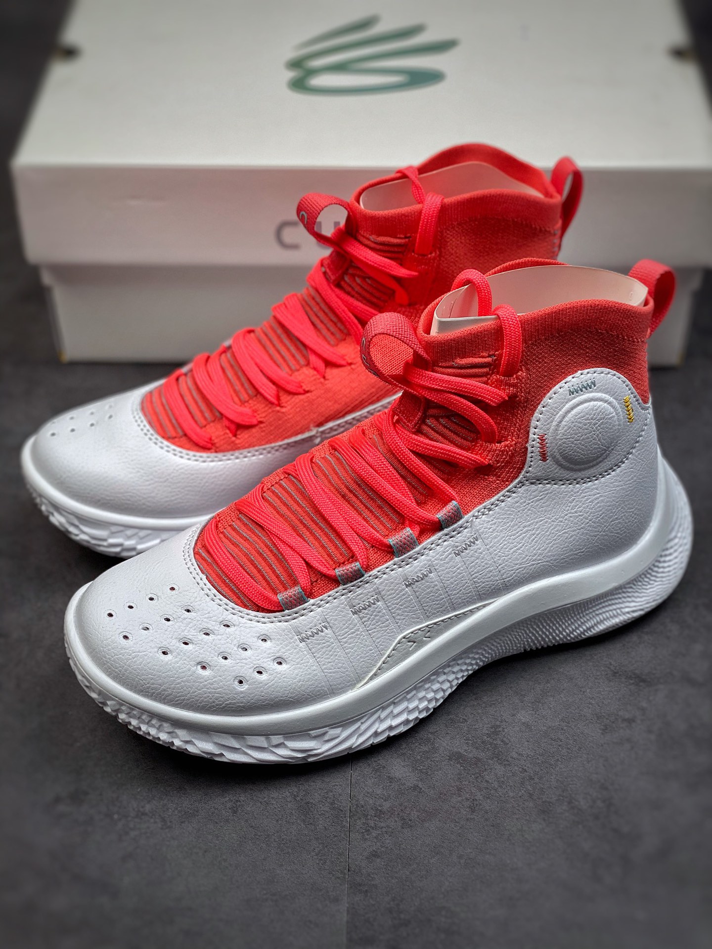 220 Under Armour Curry 4库里4代 Flotro实战篮球鞋白红3024861-100