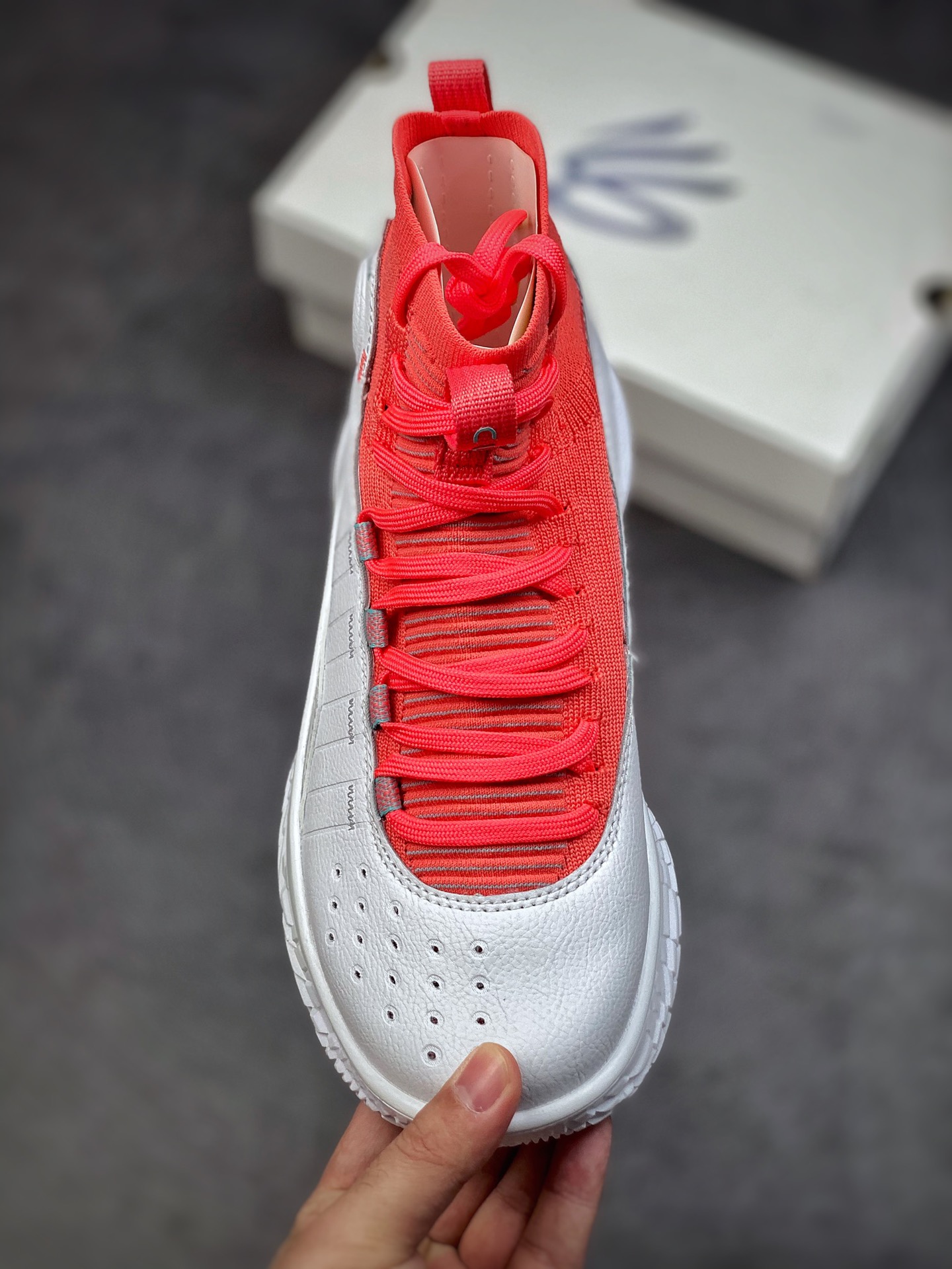 220 Under Armour Curry 4库里4代 Flotro实战篮球鞋白红3024861-100