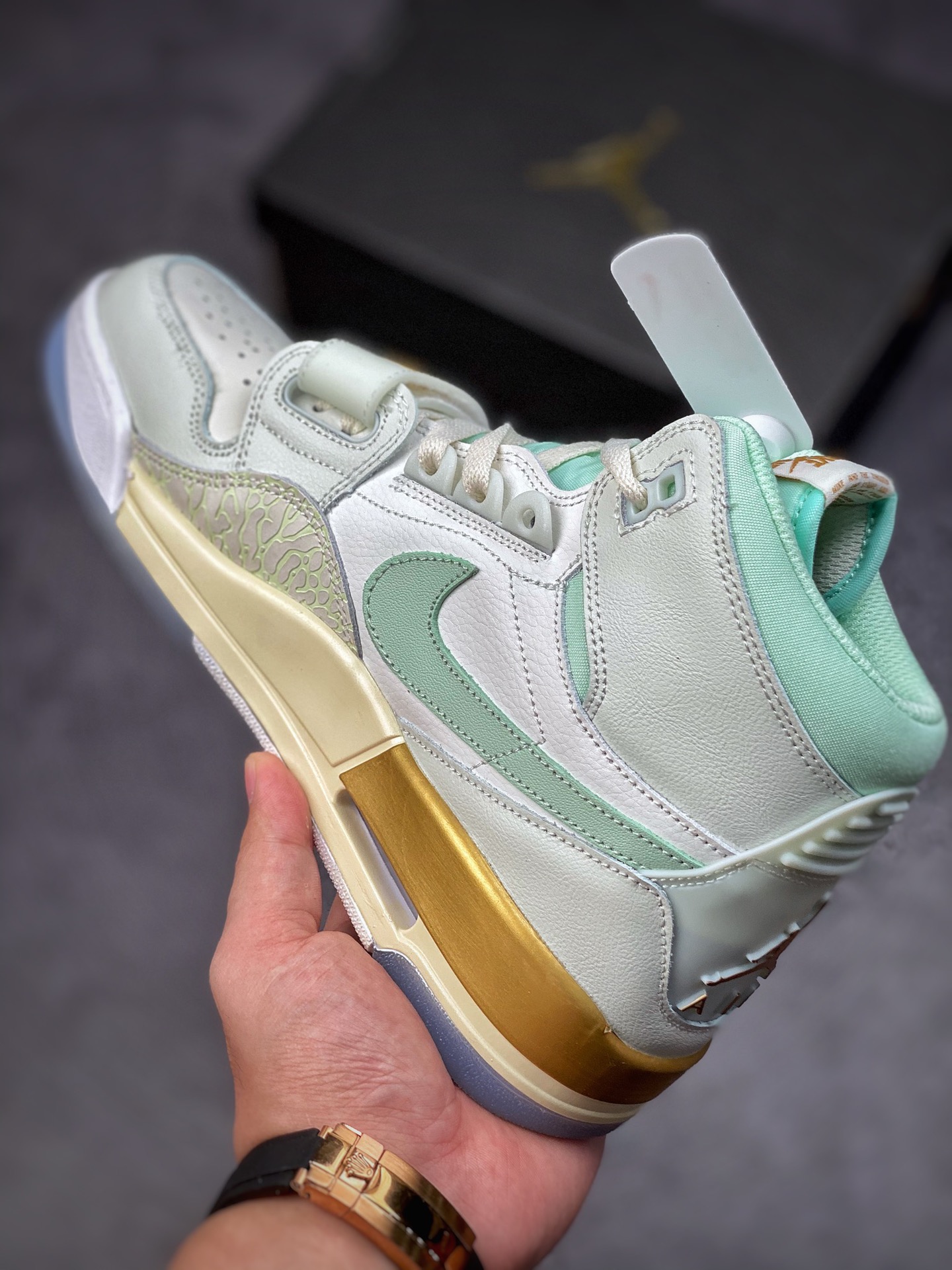 240 Air Jordan Legacy 312 薄荷绿 DR8486-131