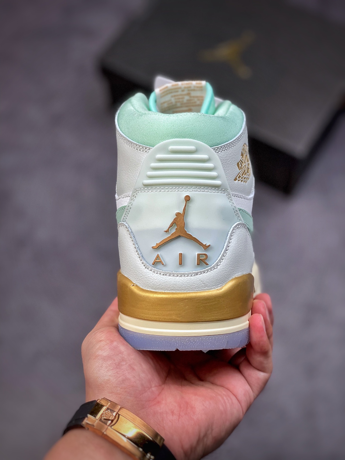 240 Air Jordan Legacy 312 薄荷绿 DR8486-131