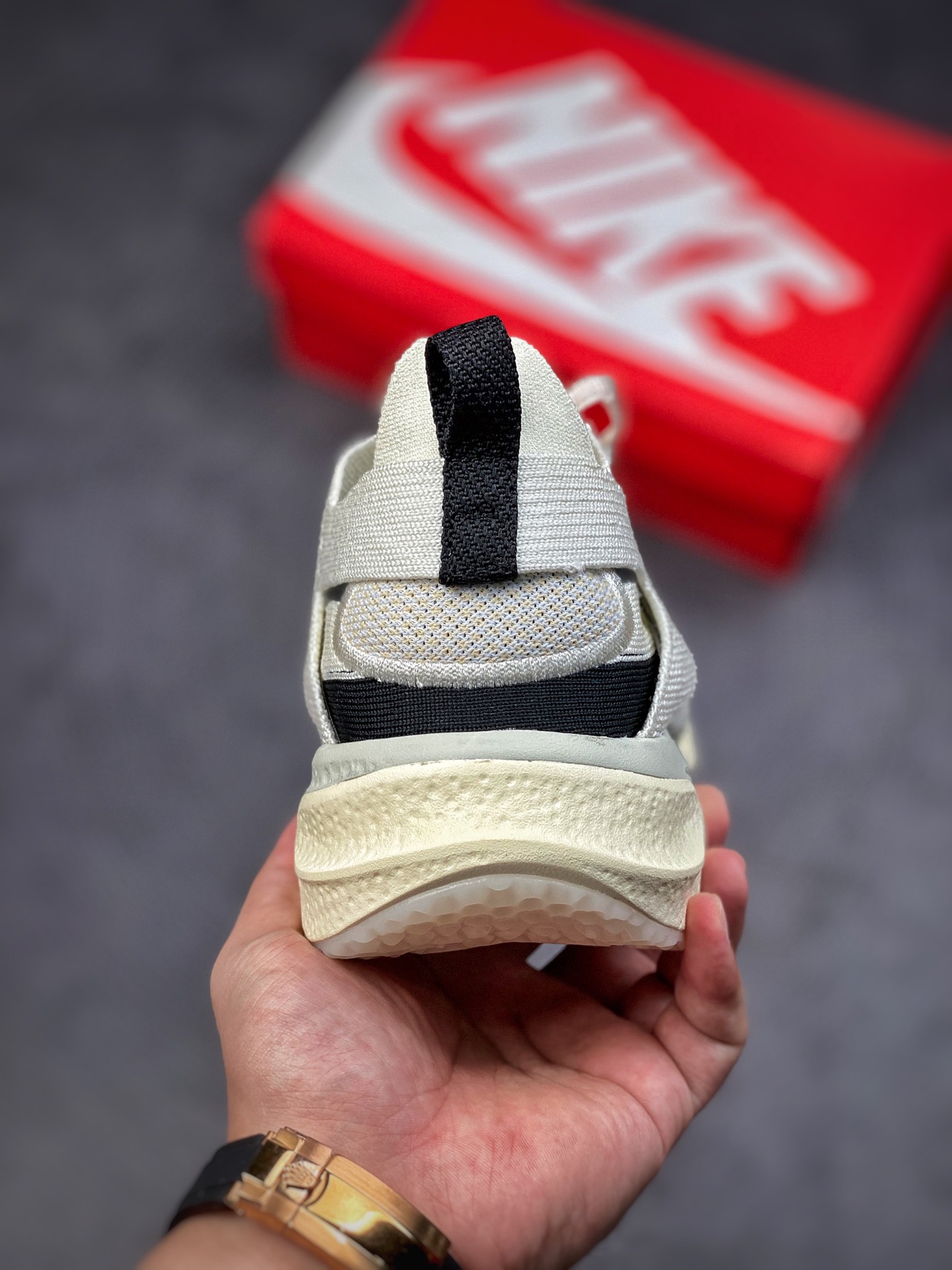 250 Nike Spark Flyknit 新款 整双鞋以燕麦色为主调DD1901-001