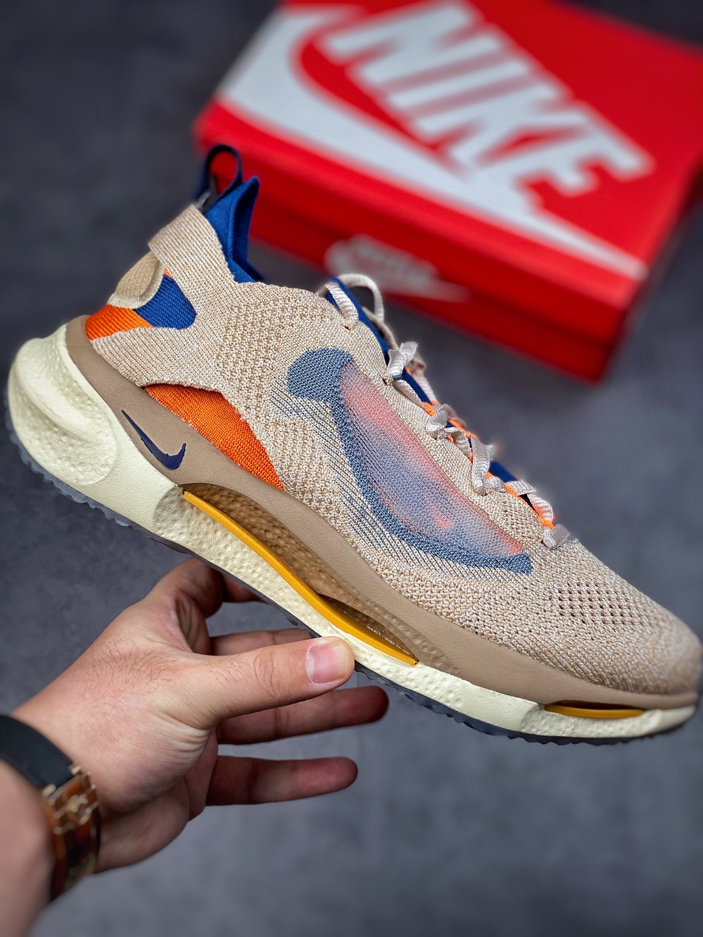 250 Nike Spark Flyknit 新款 整双鞋以燕麦色为主调DD1901-200