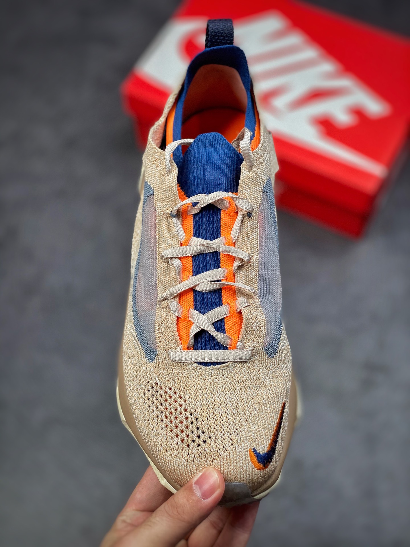 250 Nike Spark Flyknit 新款 整双鞋以燕麦色为主调DD1901-200